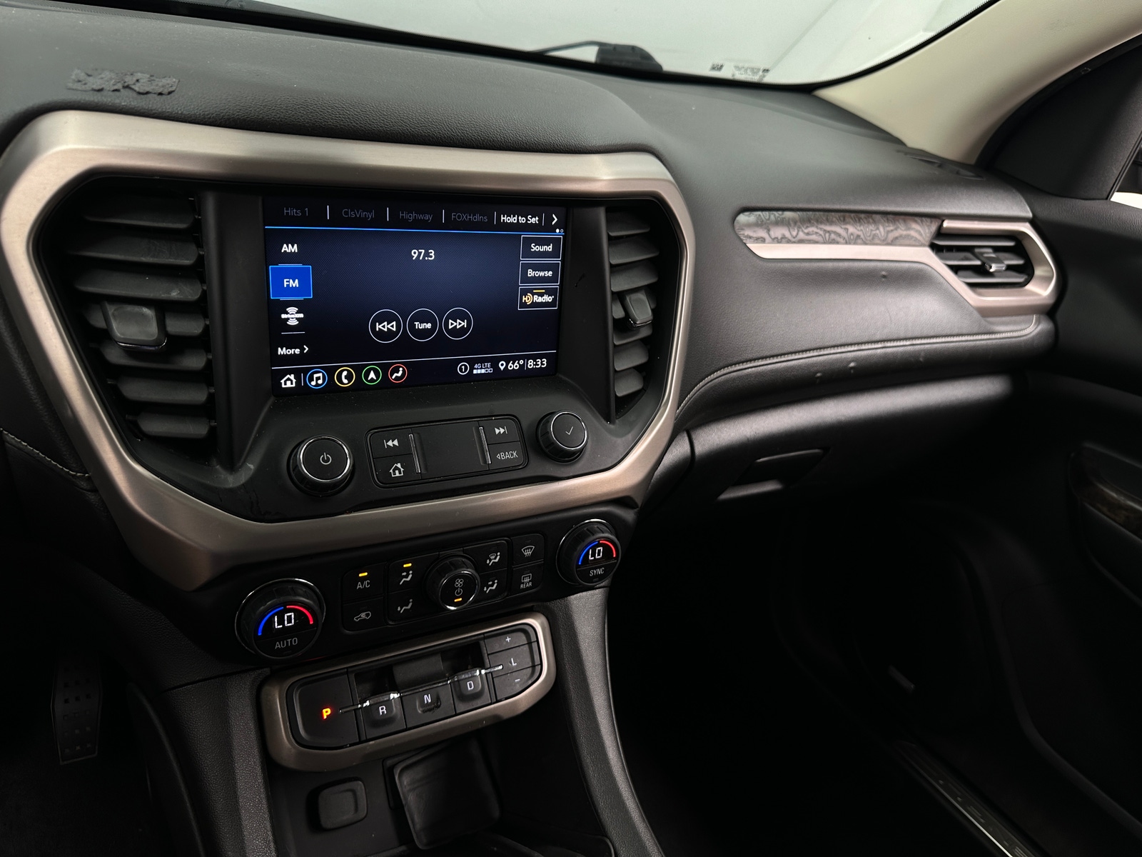 Thumbnail: 2023 GMC Acadia - 4
