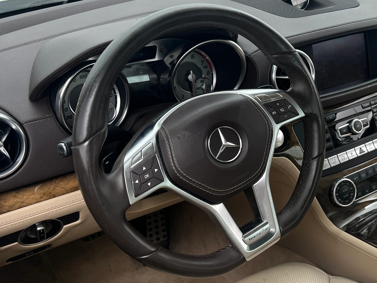 Thumbnail: 2015 Mercedes-Benz SL-Class - 4