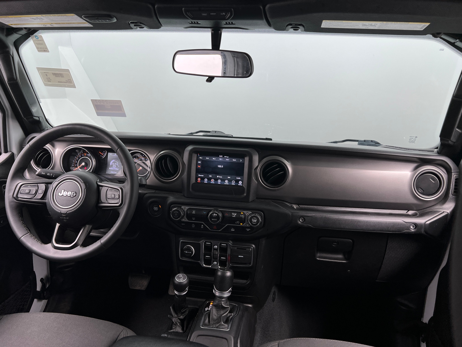 Thumbnail: 2023 Jeep Gladiator - 3