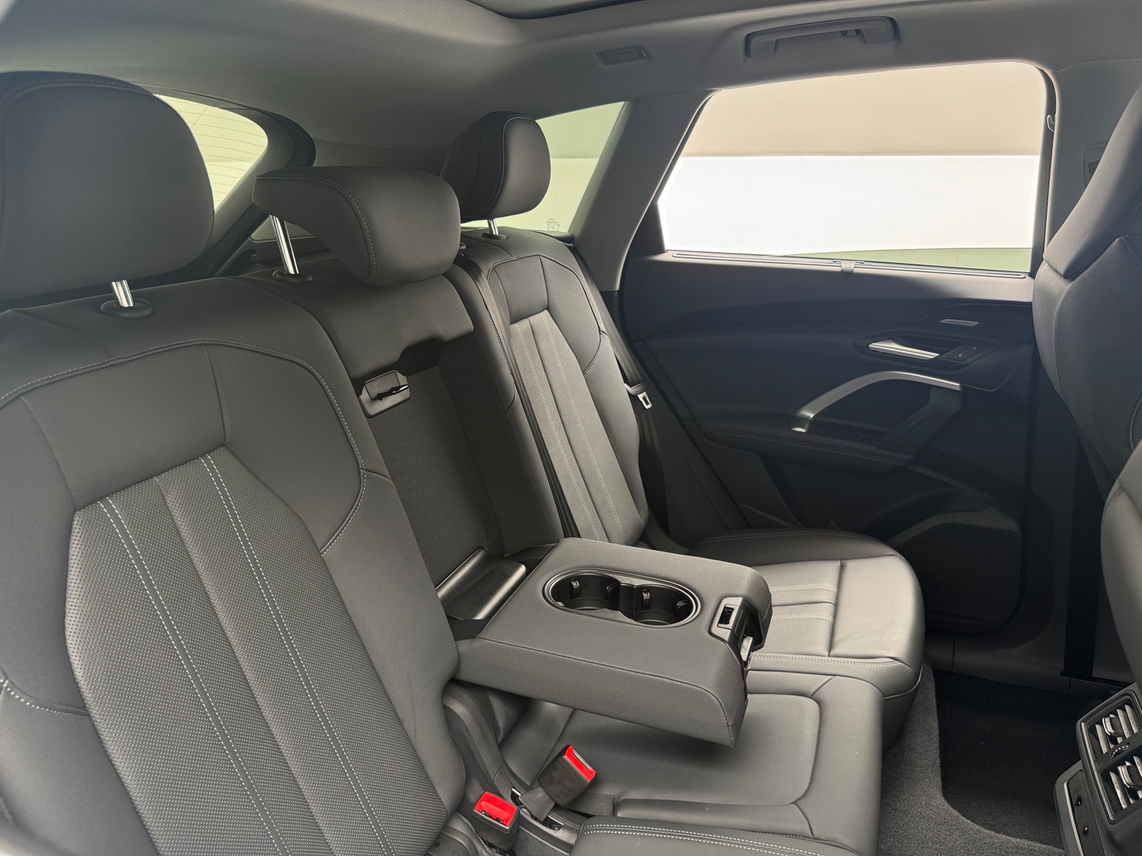 Thumbnail: 2025 Audi Q5 - 5