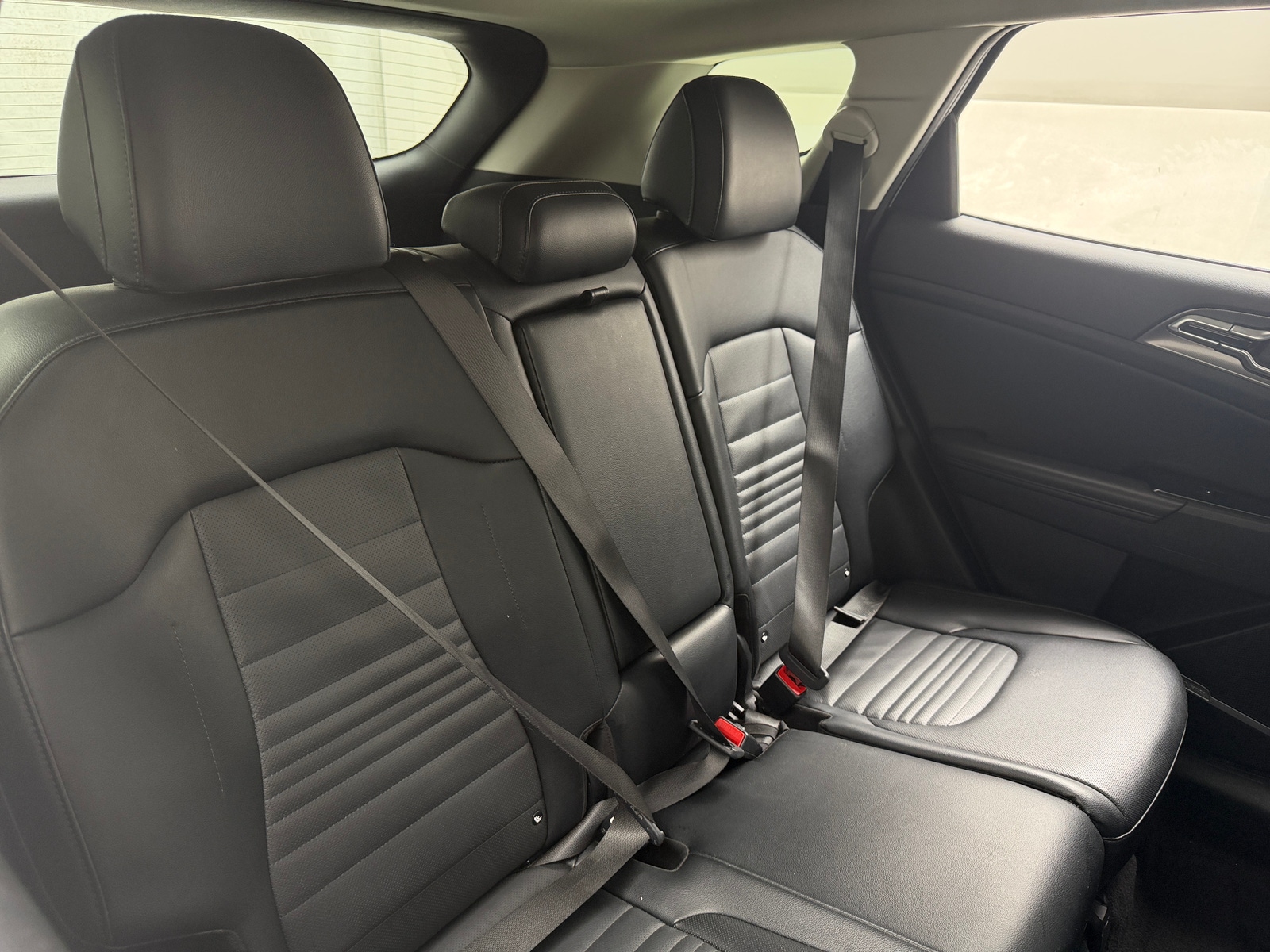 Thumbnail: 2023 Kia Sportage - 5