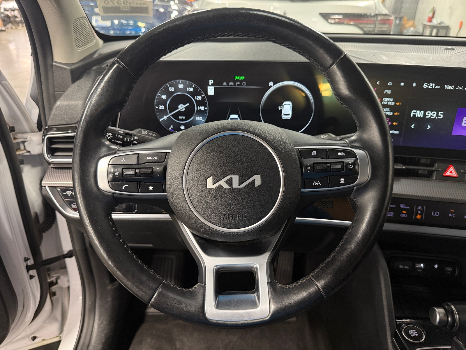 Thumbnail: 2023 Kia Sportage - 4