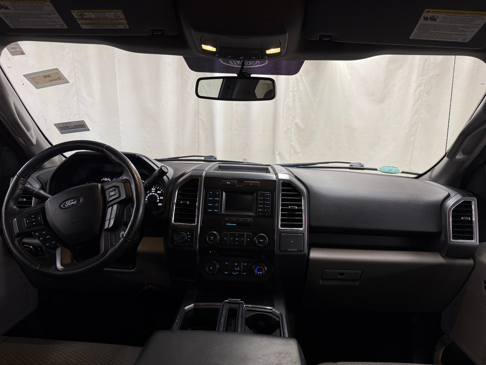 Thumbnail: 2015 Ford Econoline - 3