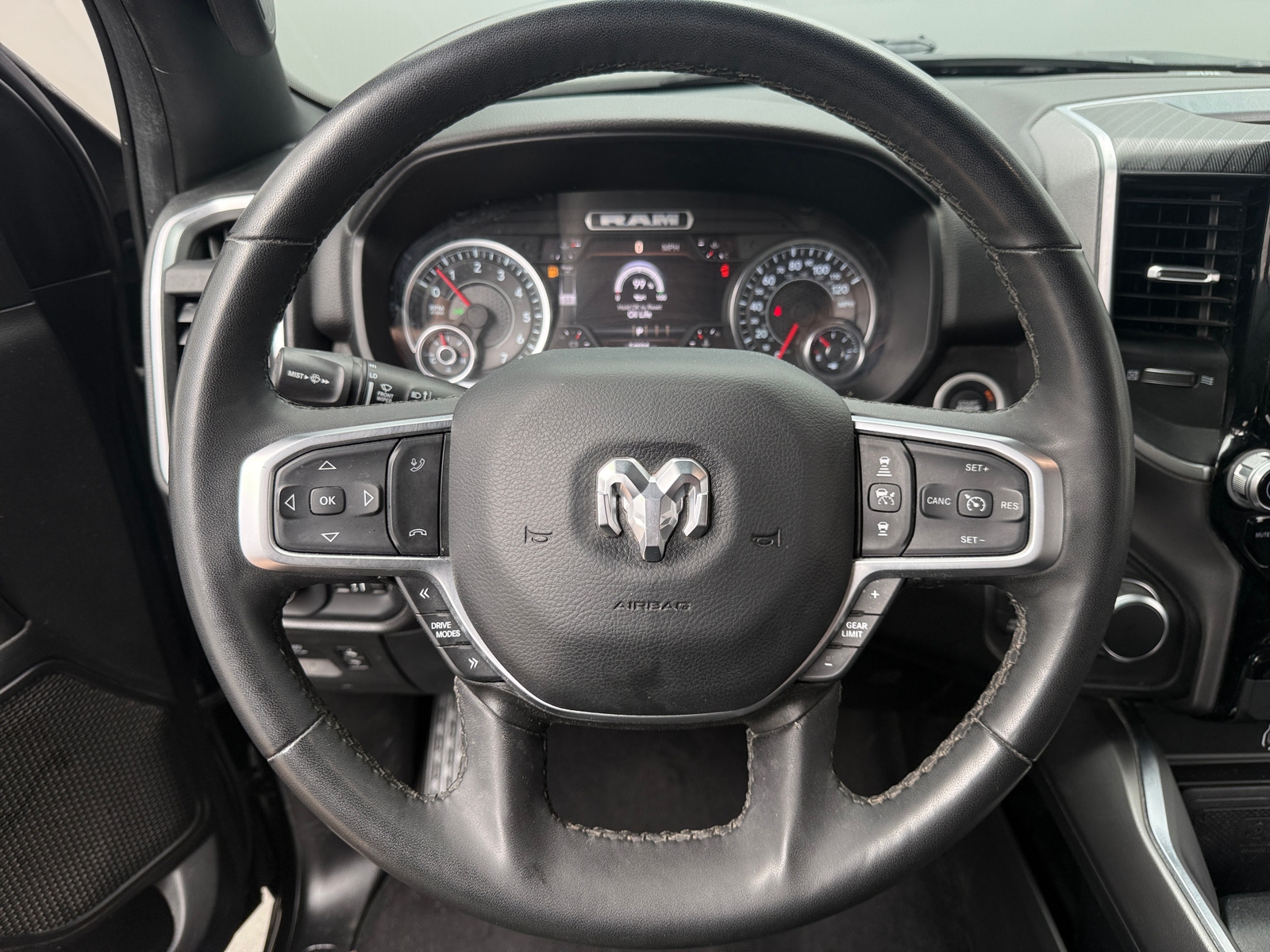 Thumbnail: 2025 RAM 1500 - 5