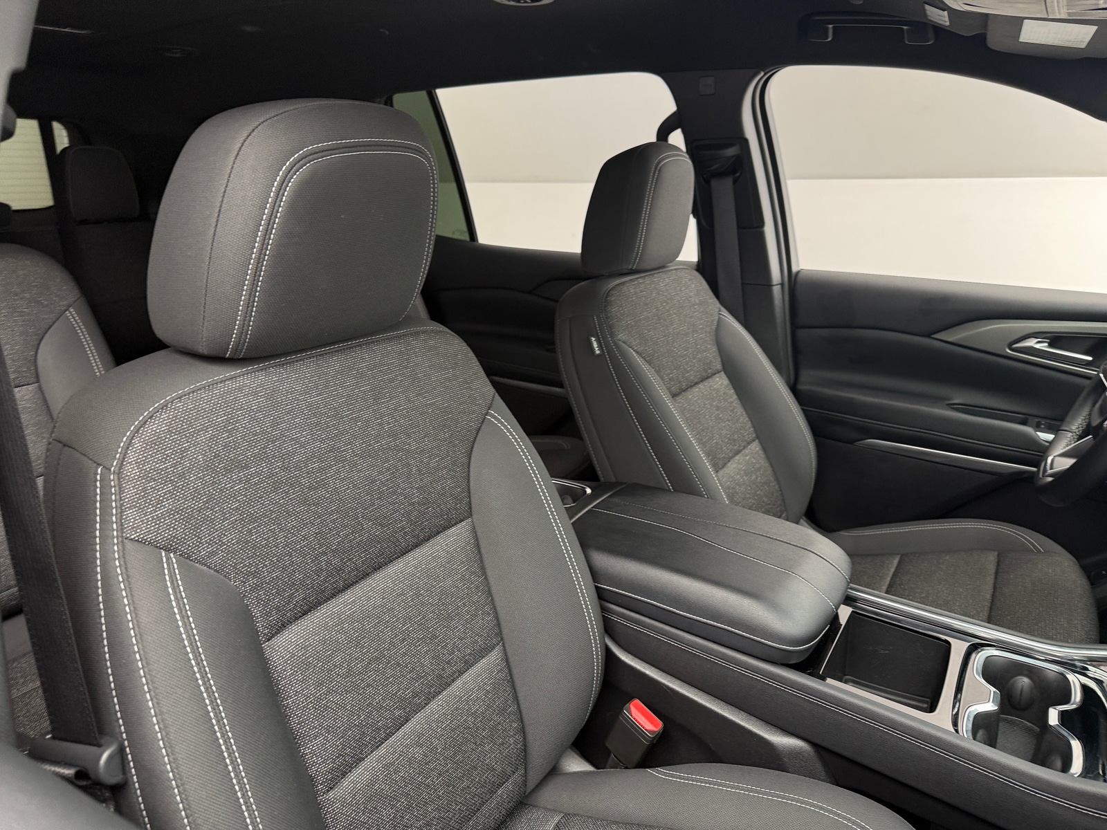Thumbnail: 2025 Chevrolet Traverse - 2