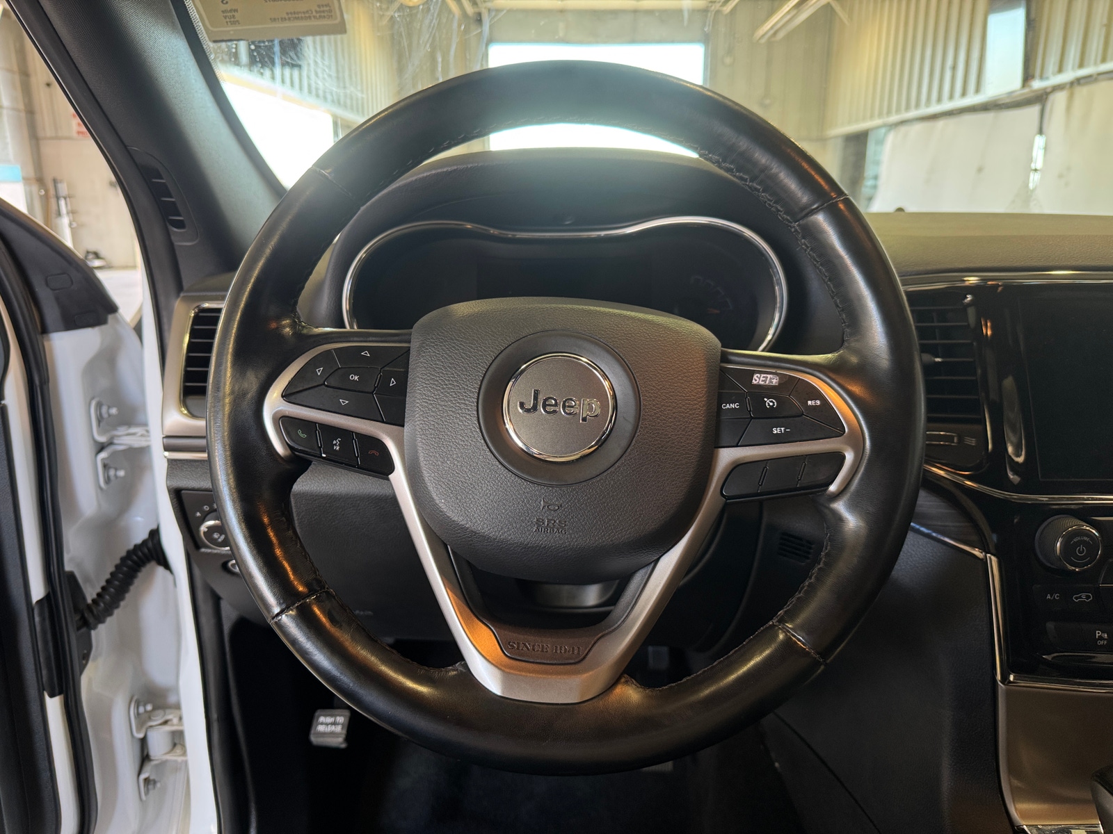 Thumbnail: 2021 Jeep Grand Cherokee - 4