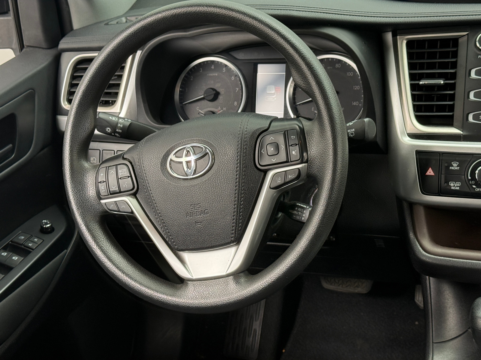 Thumbnail: 2019 Toyota Highlander - 5