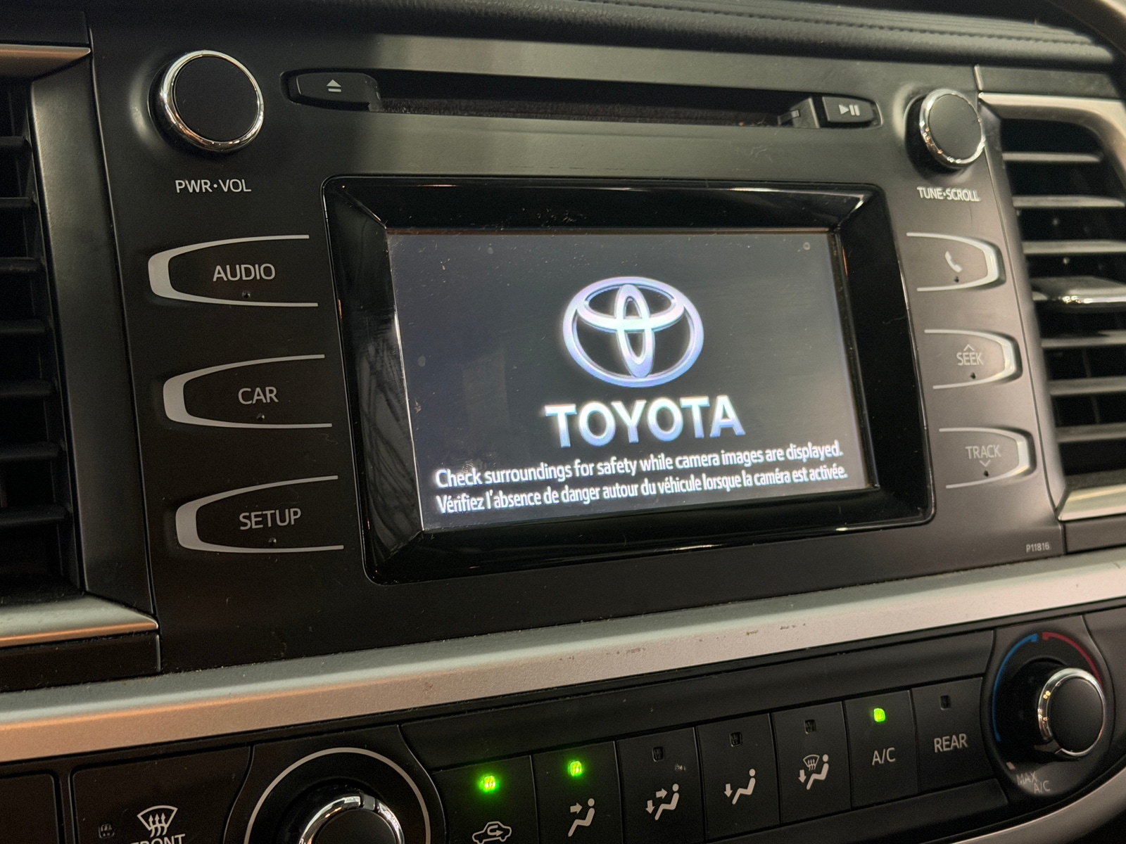 Thumbnail: 2019 Toyota Highlander - 4