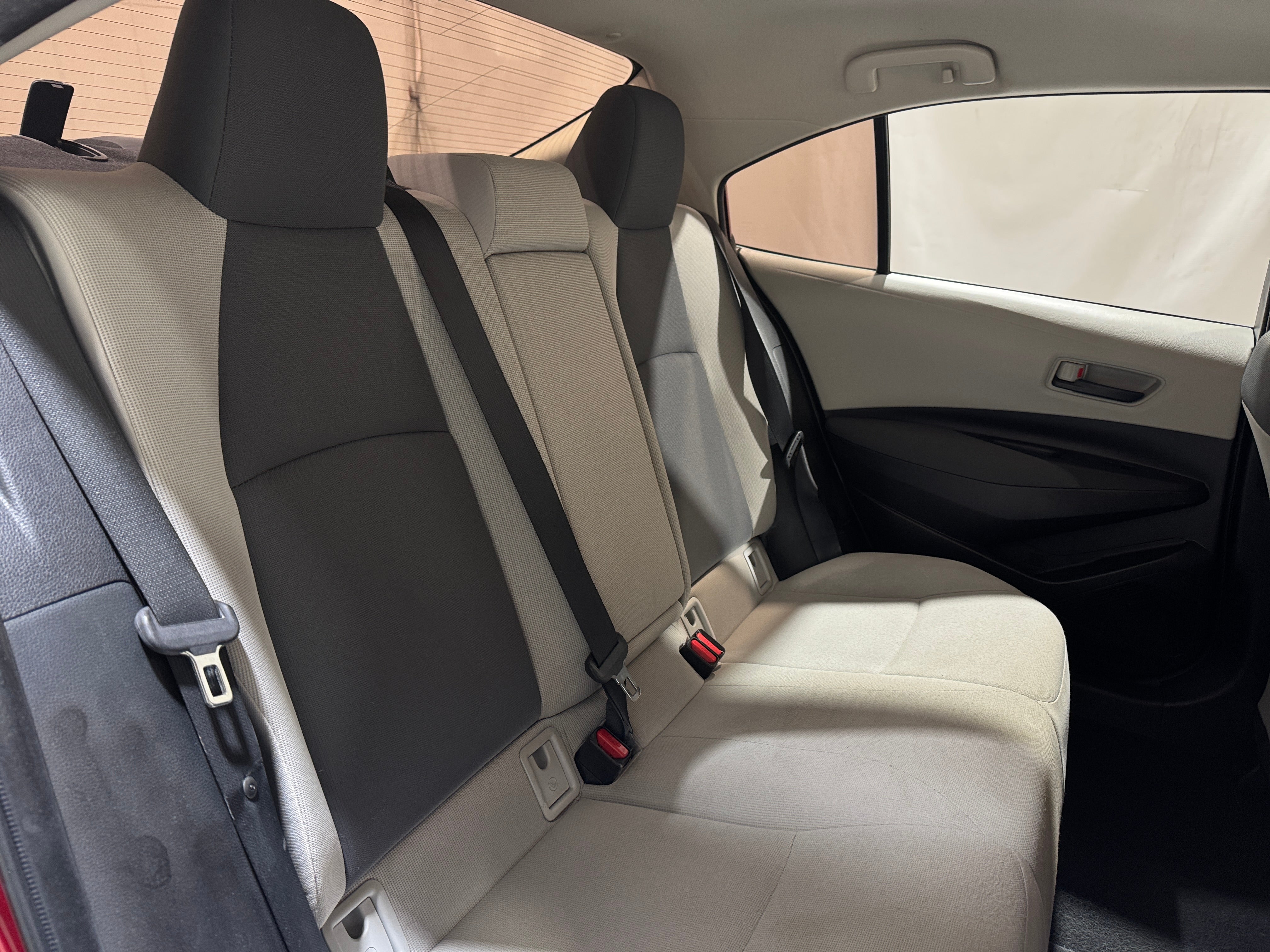 2022 Toyota Corolla LE - Photo 8
