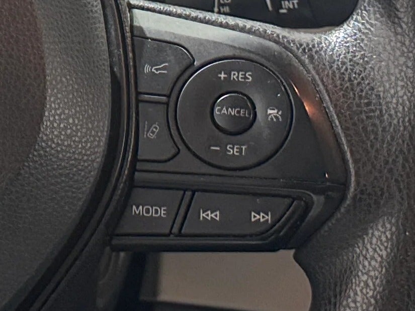 2022 Toyota Corolla LE - Photo 12