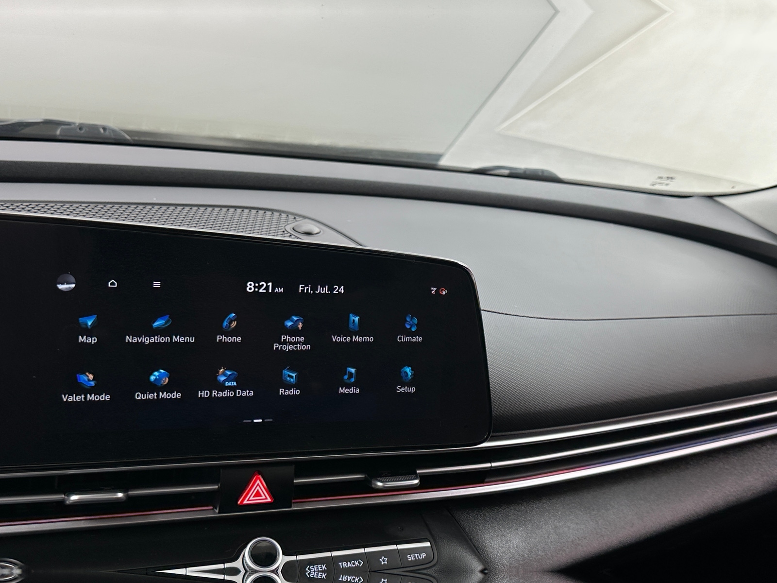 Thumbnail: 2024 Hyundai Elantra - 4