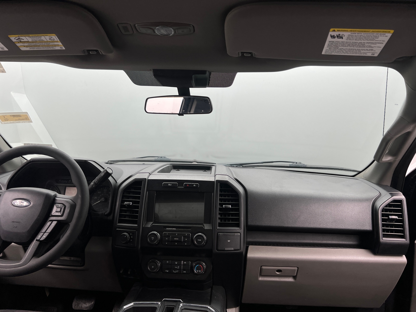 Thumbnail: 2019 Ford Econoline - 3