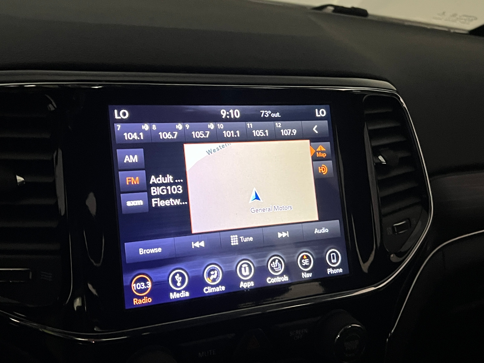 Thumbnail: 2019 Jeep Grand Cherokee - 3