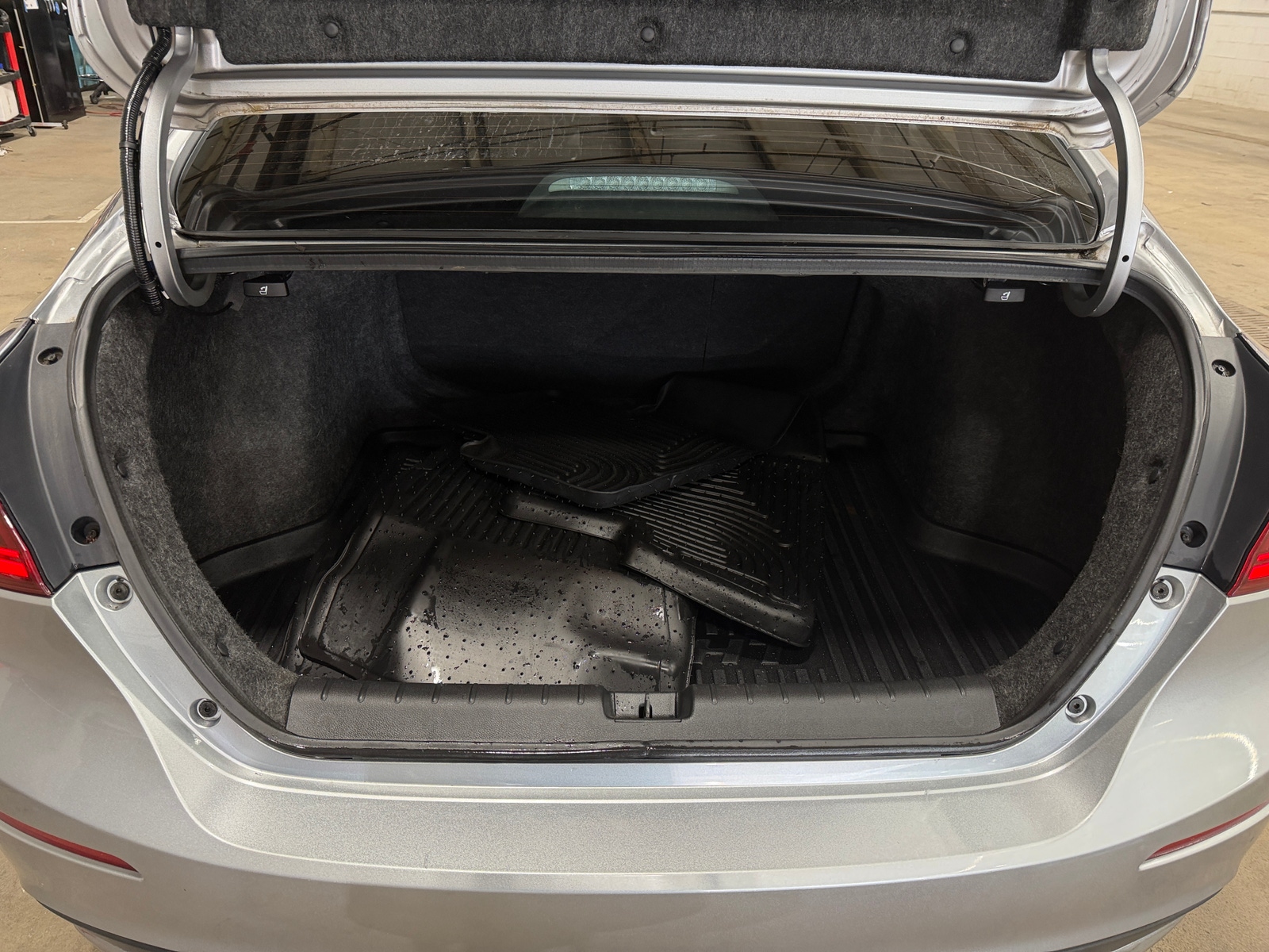Thumbnail: 2019 Honda Insight - 6
