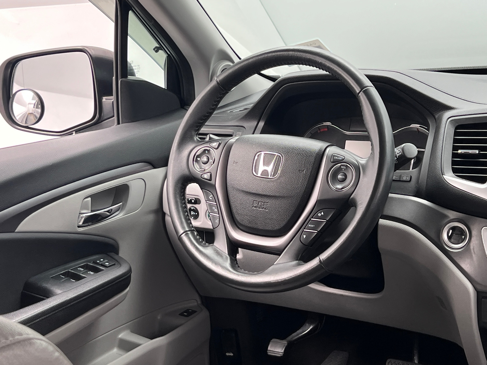 Thumbnail: 2016 Honda Pilot - 4