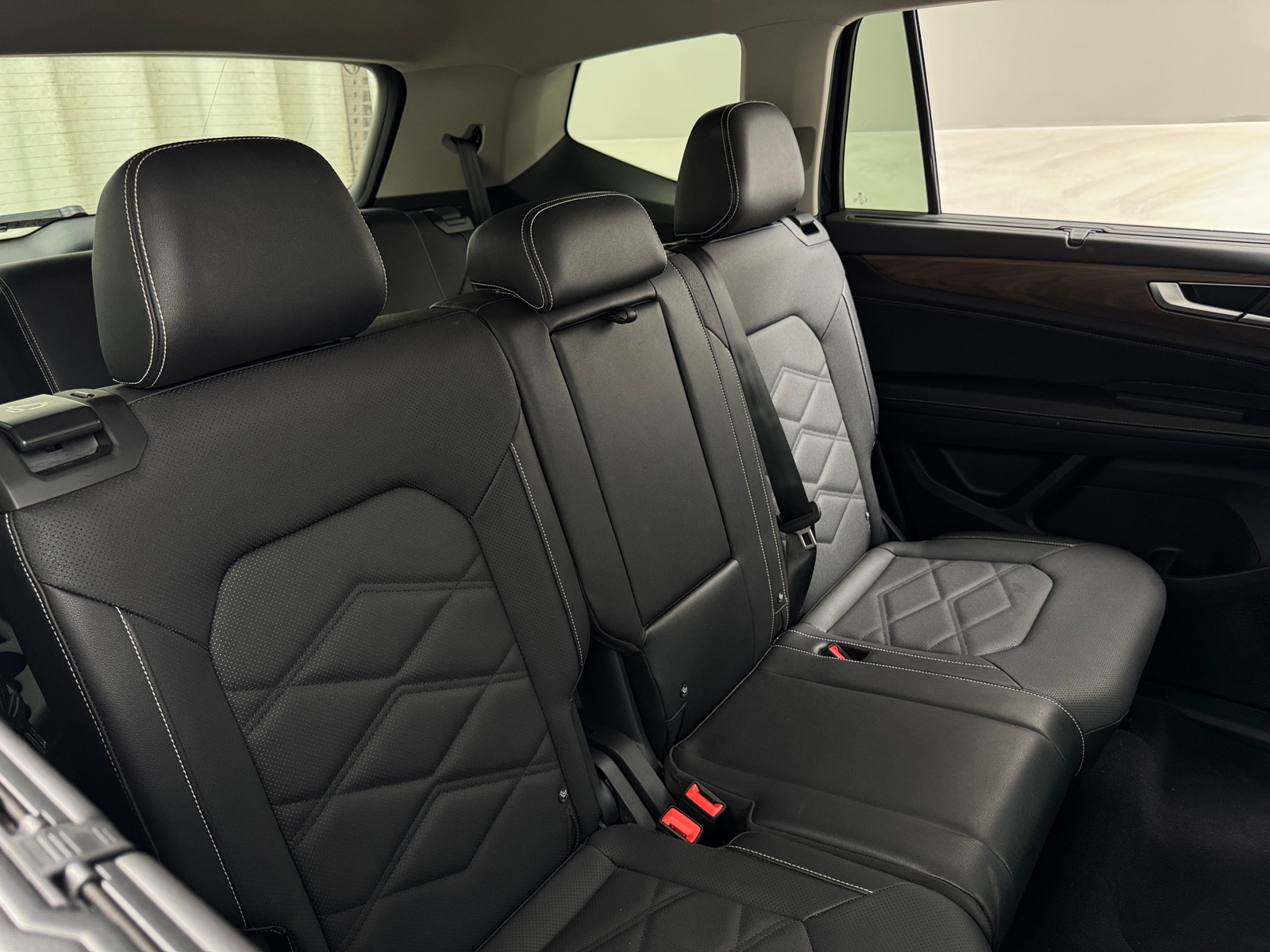 Thumbnail: 2026 Volkswagen Atlas - 5