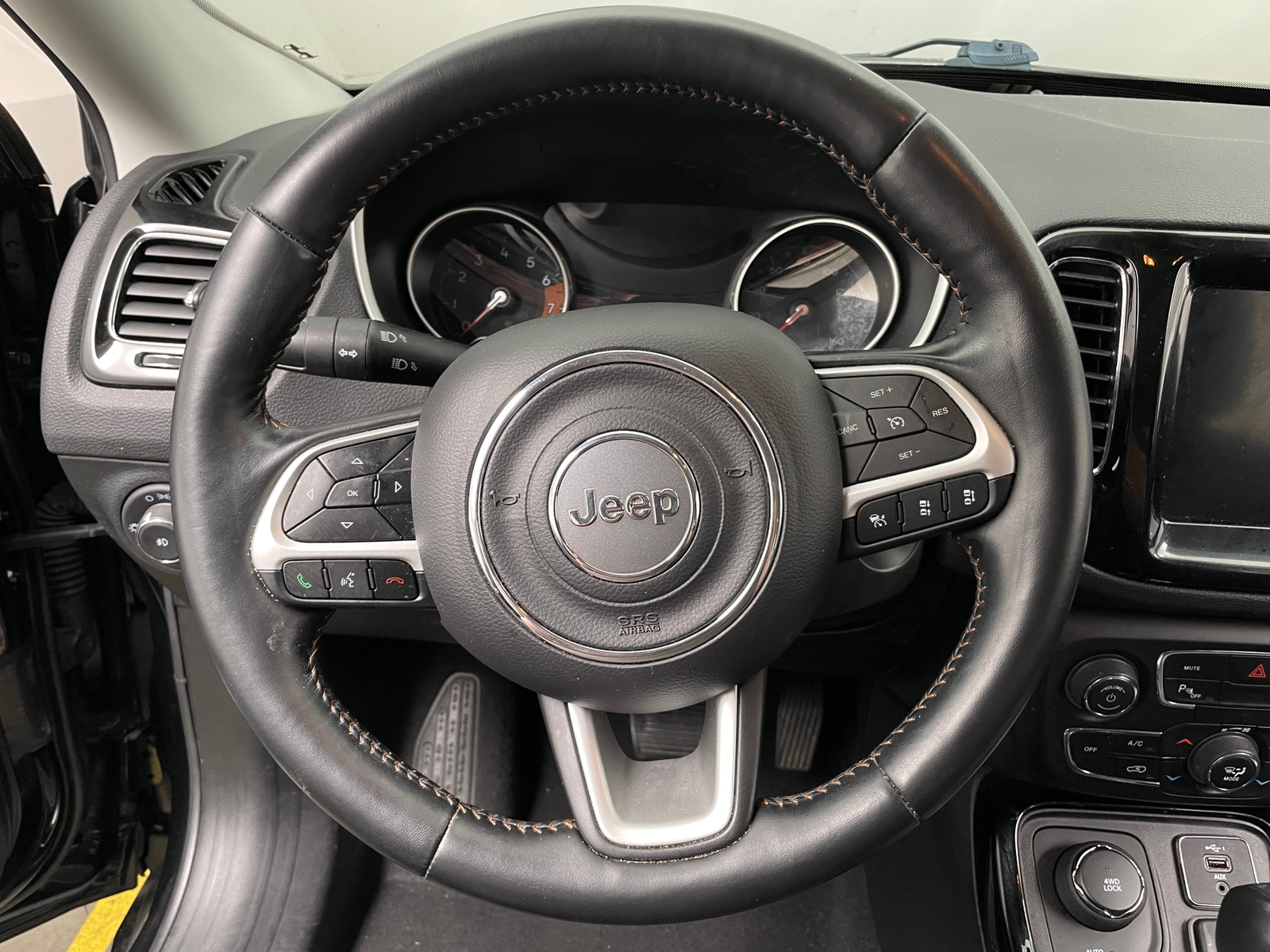 Thumbnail: 2021 Jeep Compass - 4