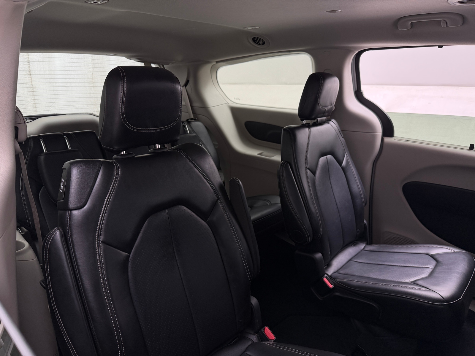 Thumbnail: 2024 Chrysler Pacifica - 5