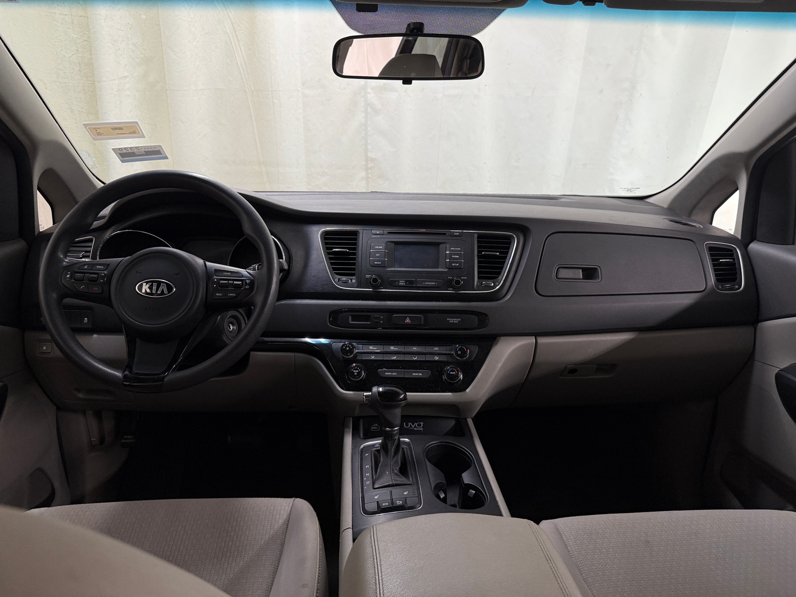 Thumbnail: 2016 Kia Sedona - 3