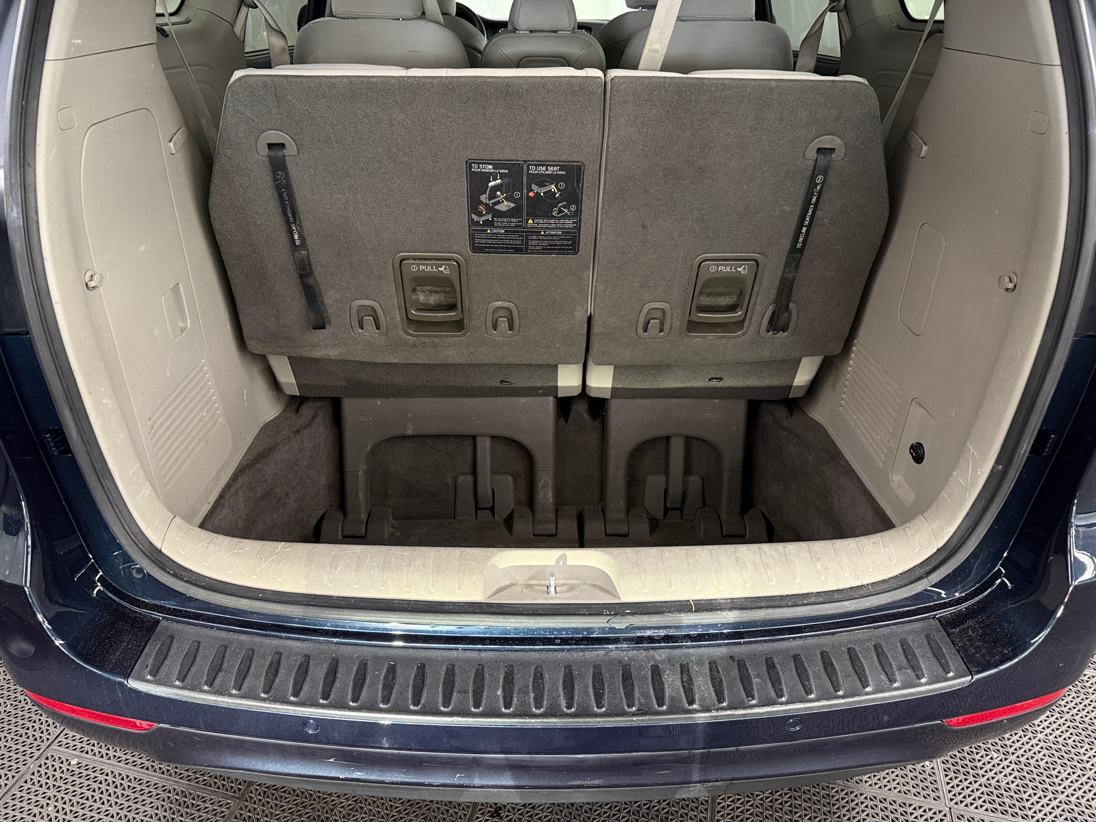 Thumbnail: 2016 Kia Sedona - 7