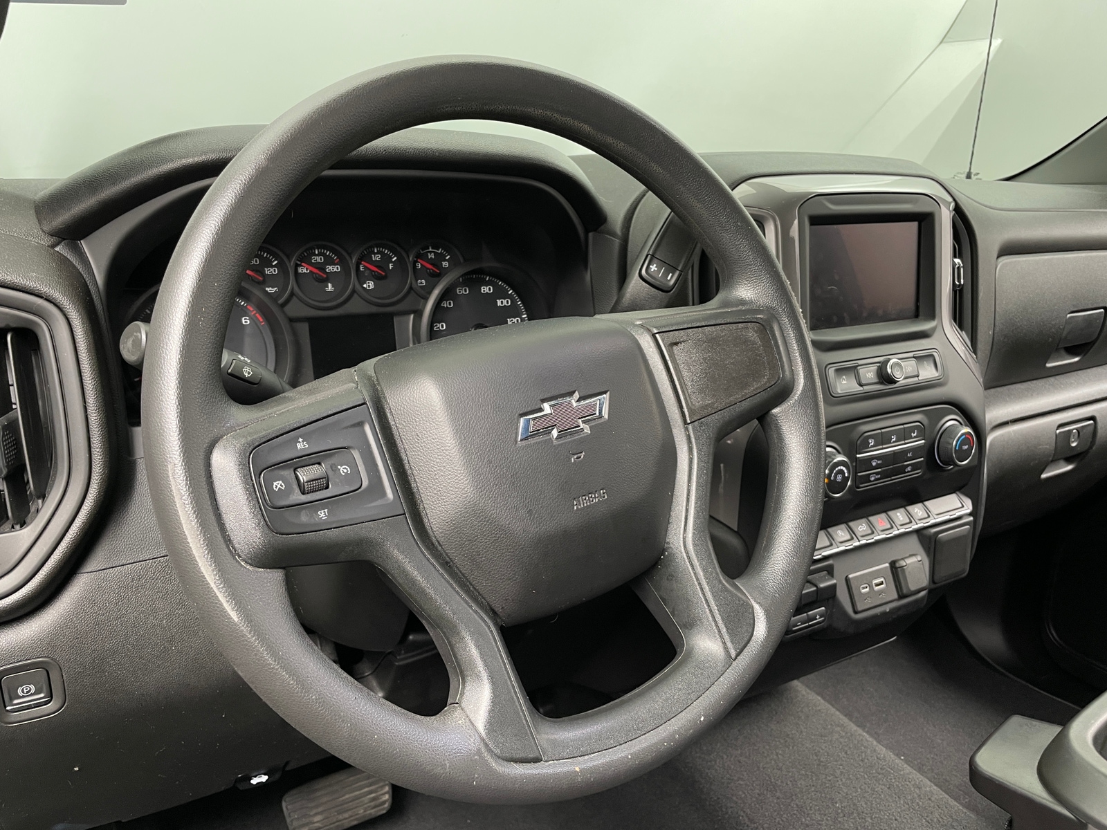 Thumbnail: 2022 Chevrolet Silverado 1500 - 5