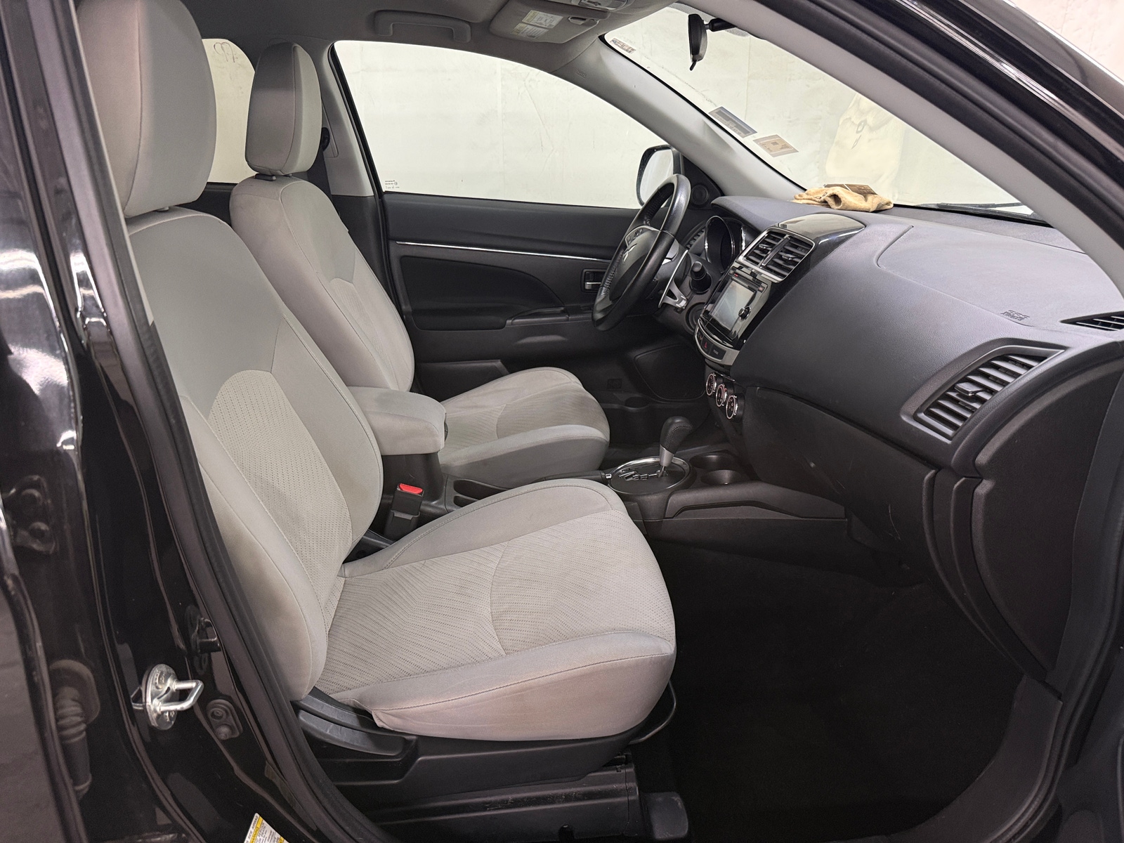 Thumbnail: 2015 Mitsubishi Outlander Sport - 2