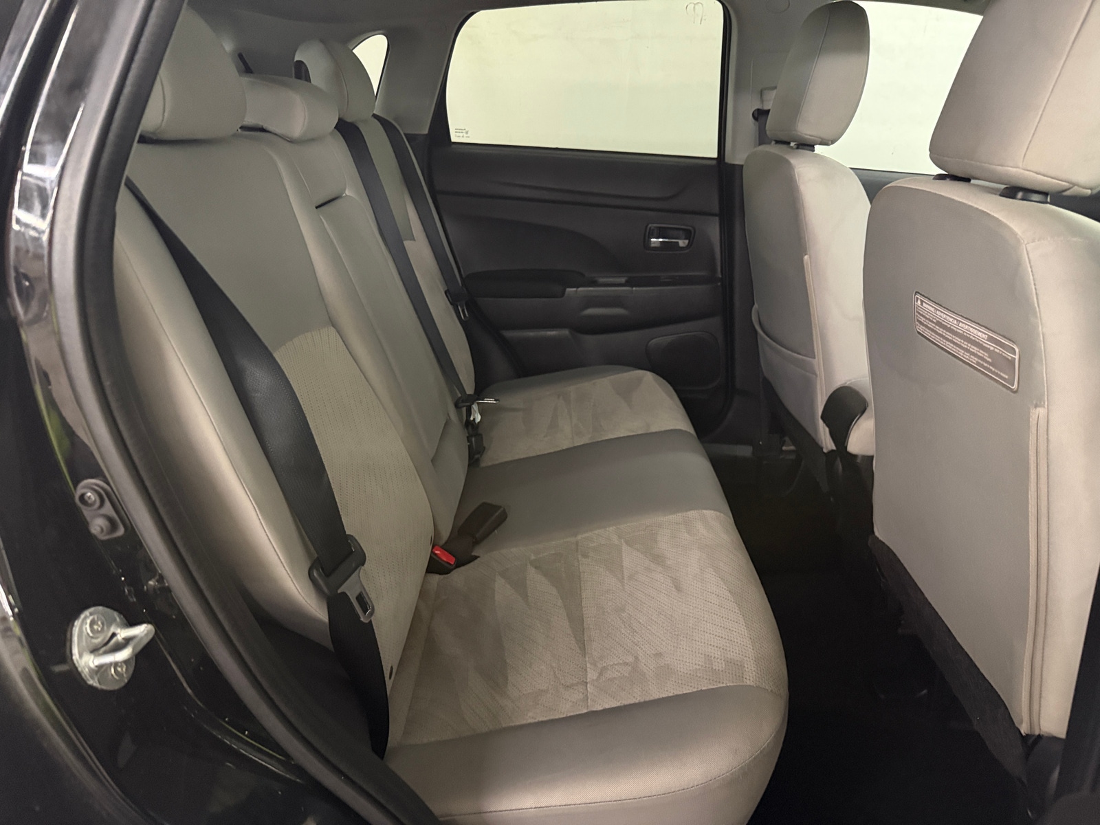 Thumbnail: 2015 Mitsubishi Outlander Sport - 6