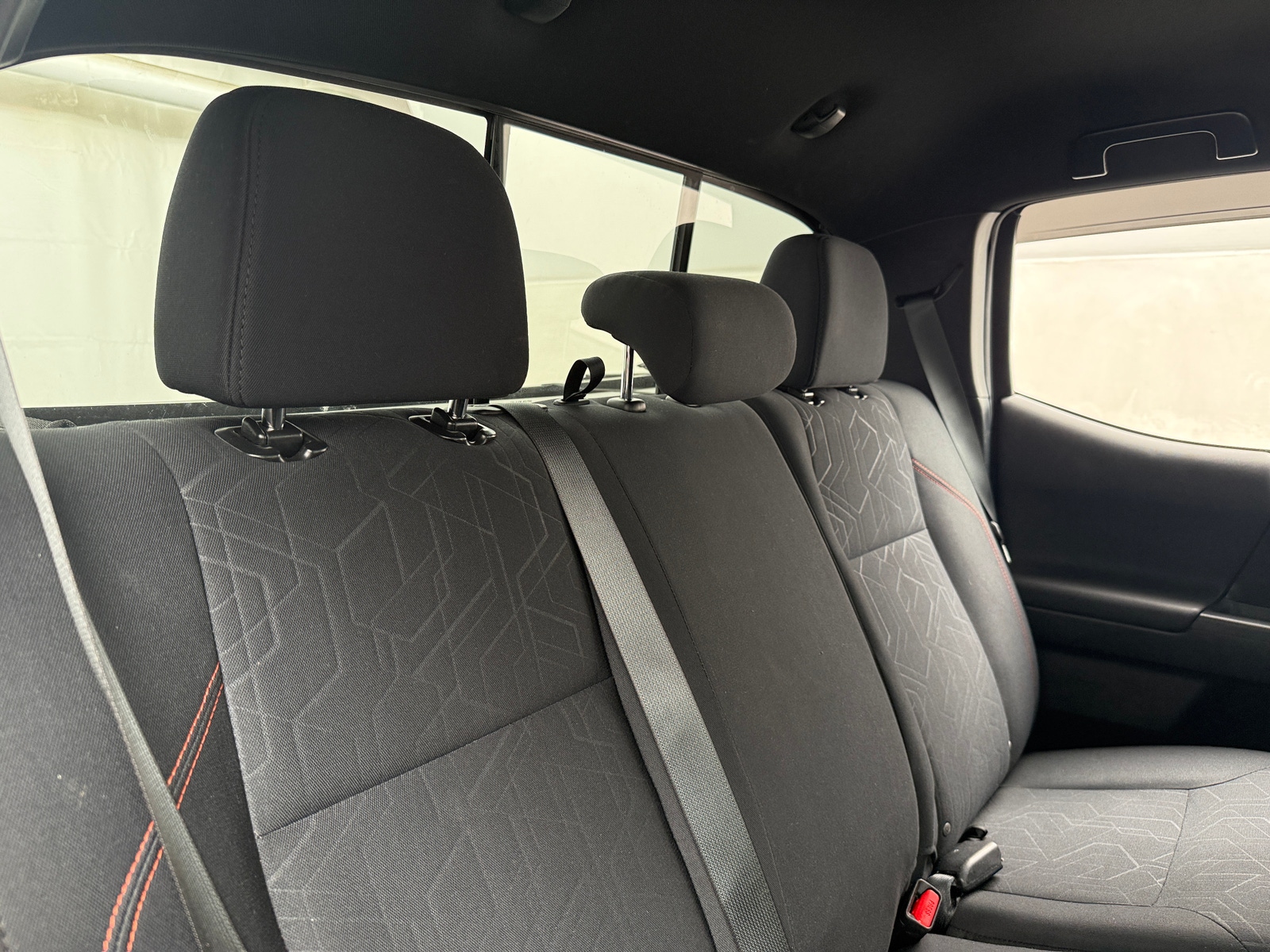Thumbnail: 2018 Toyota Tacoma - 6