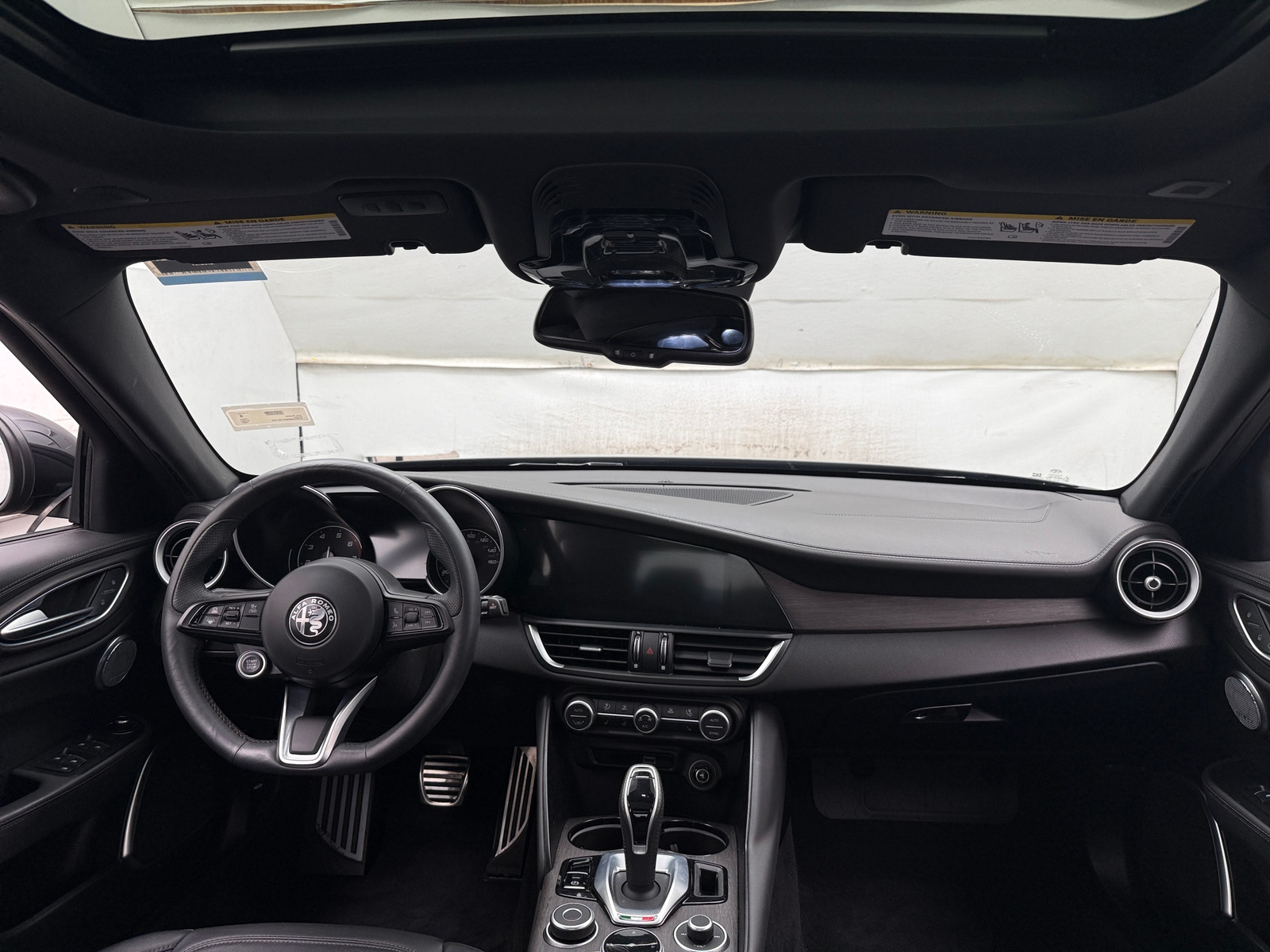 Thumbnail: 2022 Alfa Romeo Giulia - 2