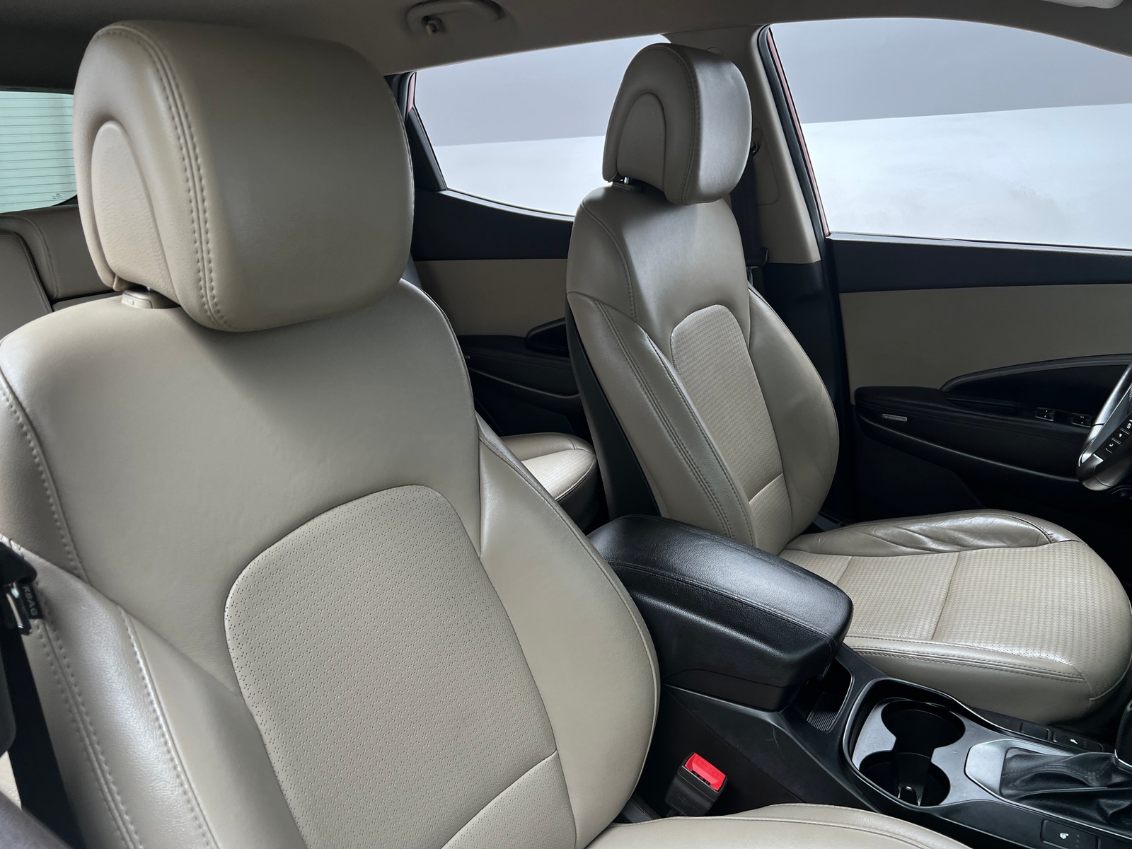 Thumbnail: 2013 Hyundai Santa Fe - 2