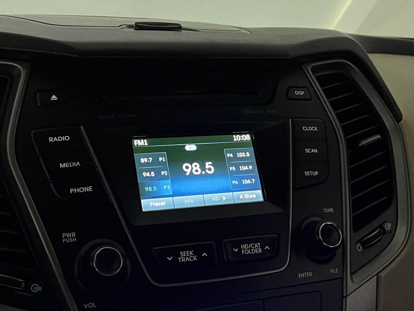 Thumbnail: 2013 Hyundai Santa Fe - 4