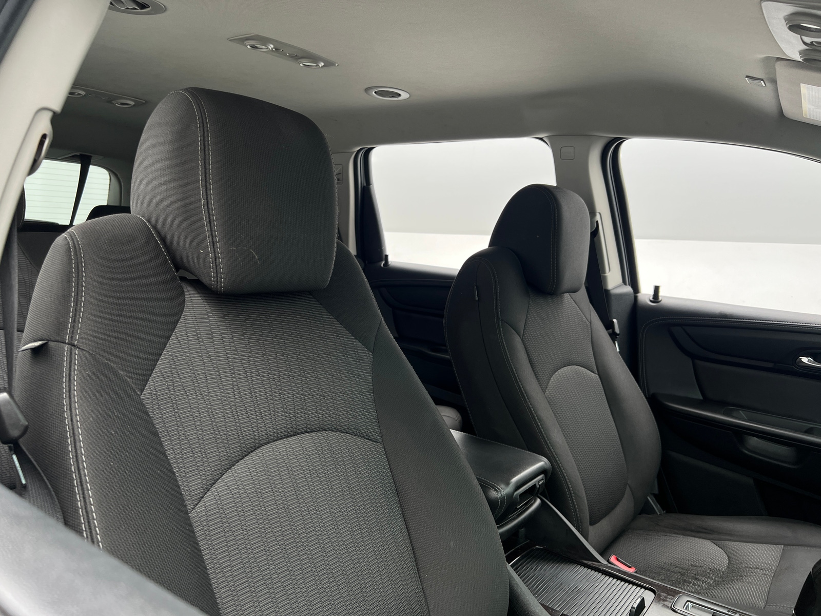 Thumbnail: 2017 Chevrolet Traverse - 2