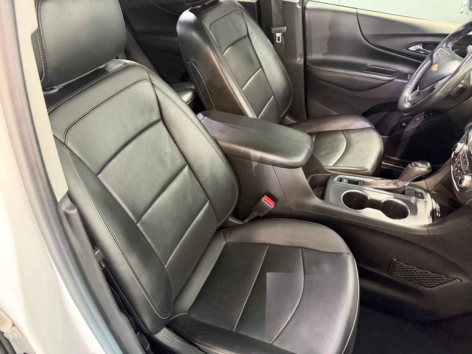 Thumbnail: 2018 Chevrolet Equinox - 5