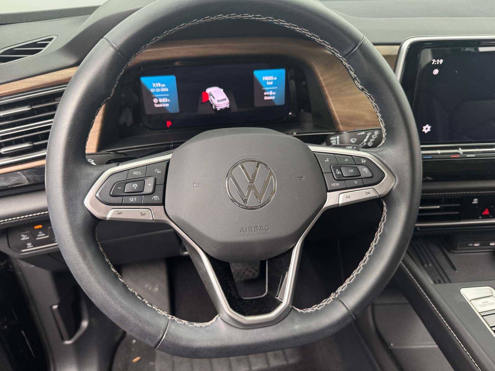 Thumbnail: 2025 Volkswagen Atlas - 4