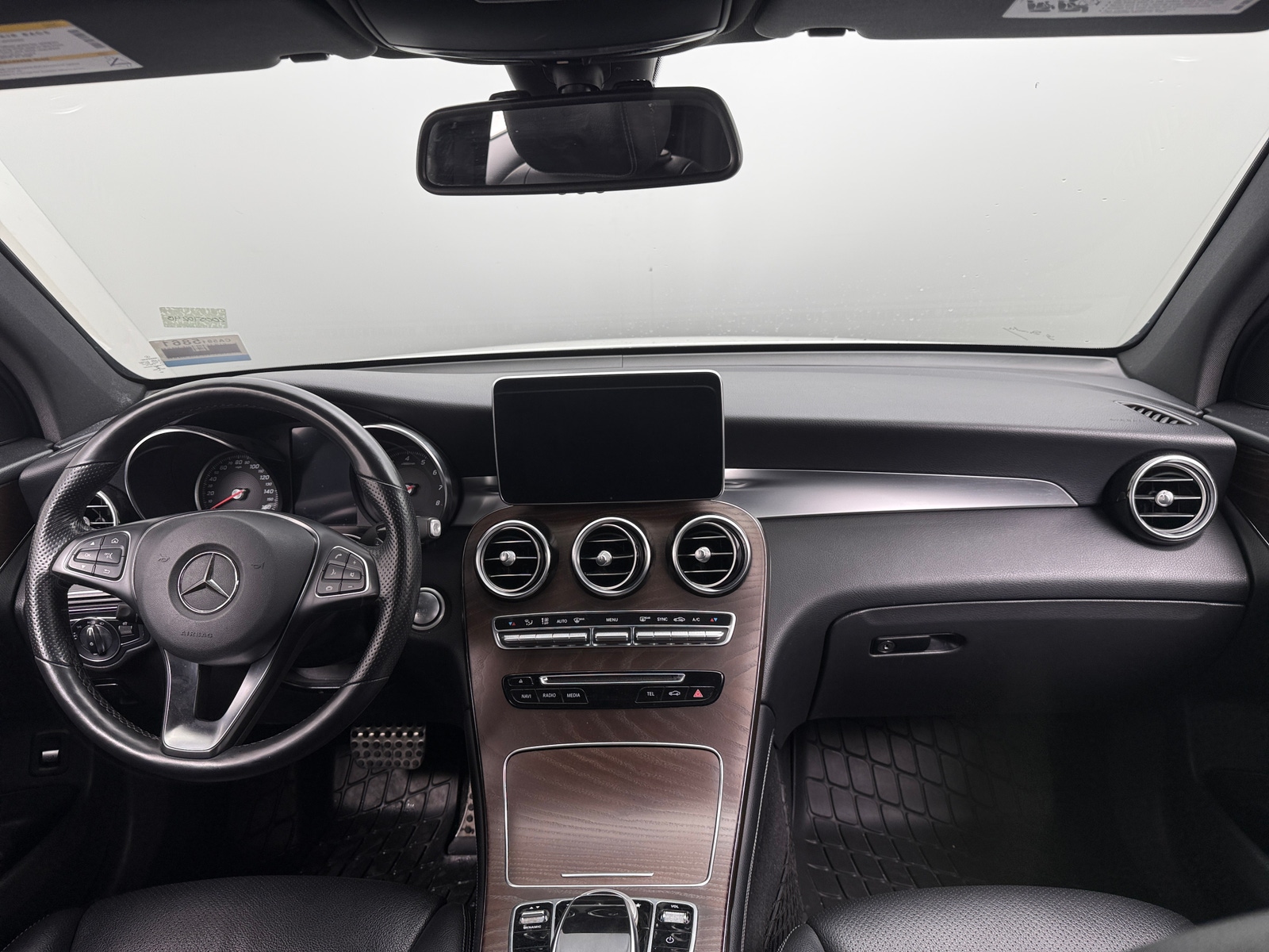 Thumbnail: 2019 Mercedes-Benz GLC - 2