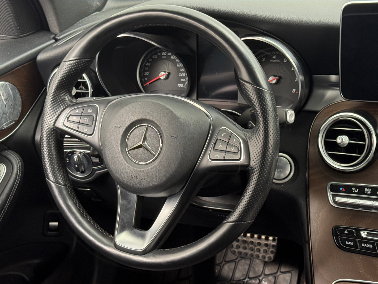 Thumbnail: 2019 Mercedes-Benz GLC - 4
