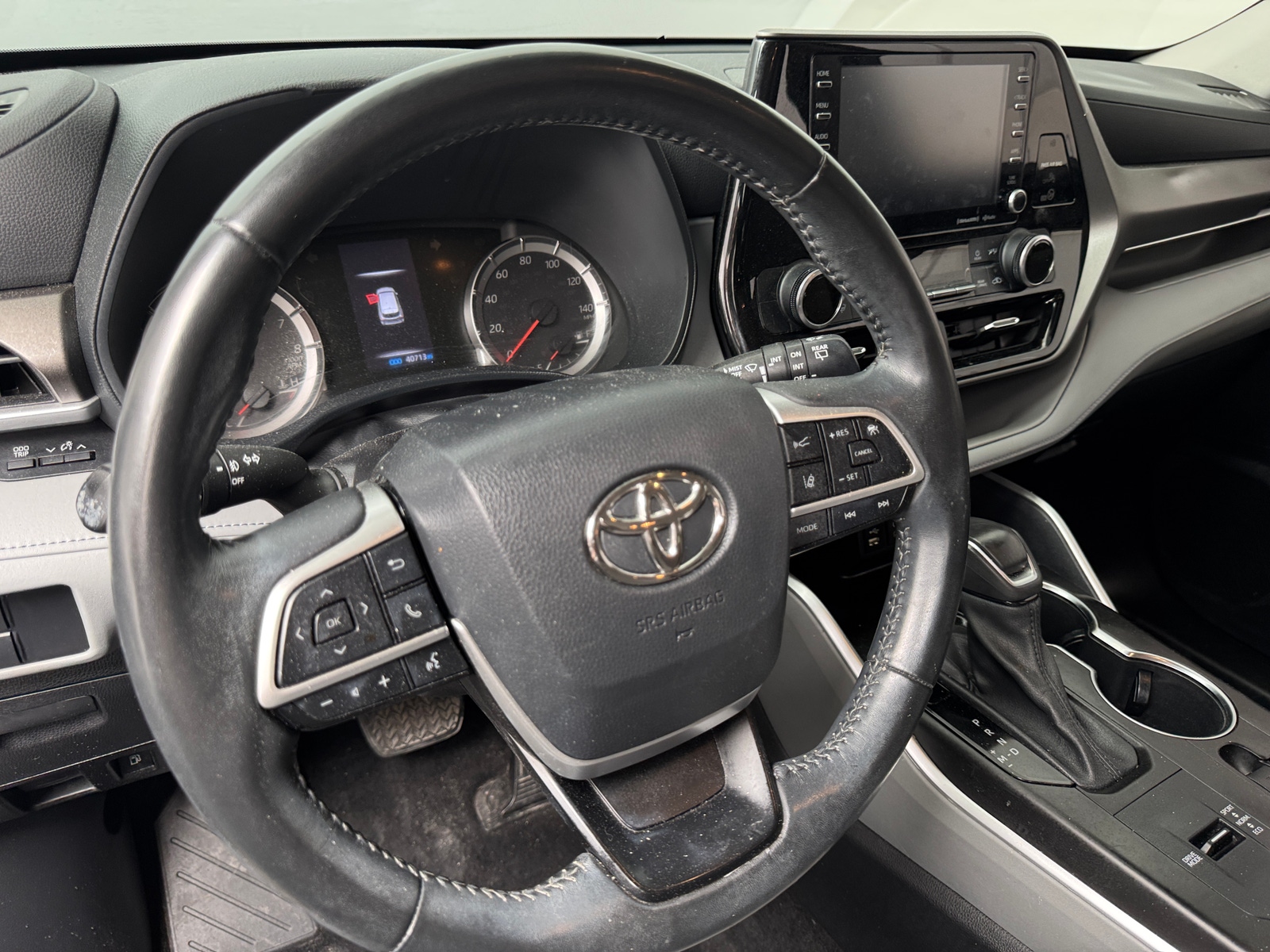 Thumbnail: 2022 Toyota Highlander - 5