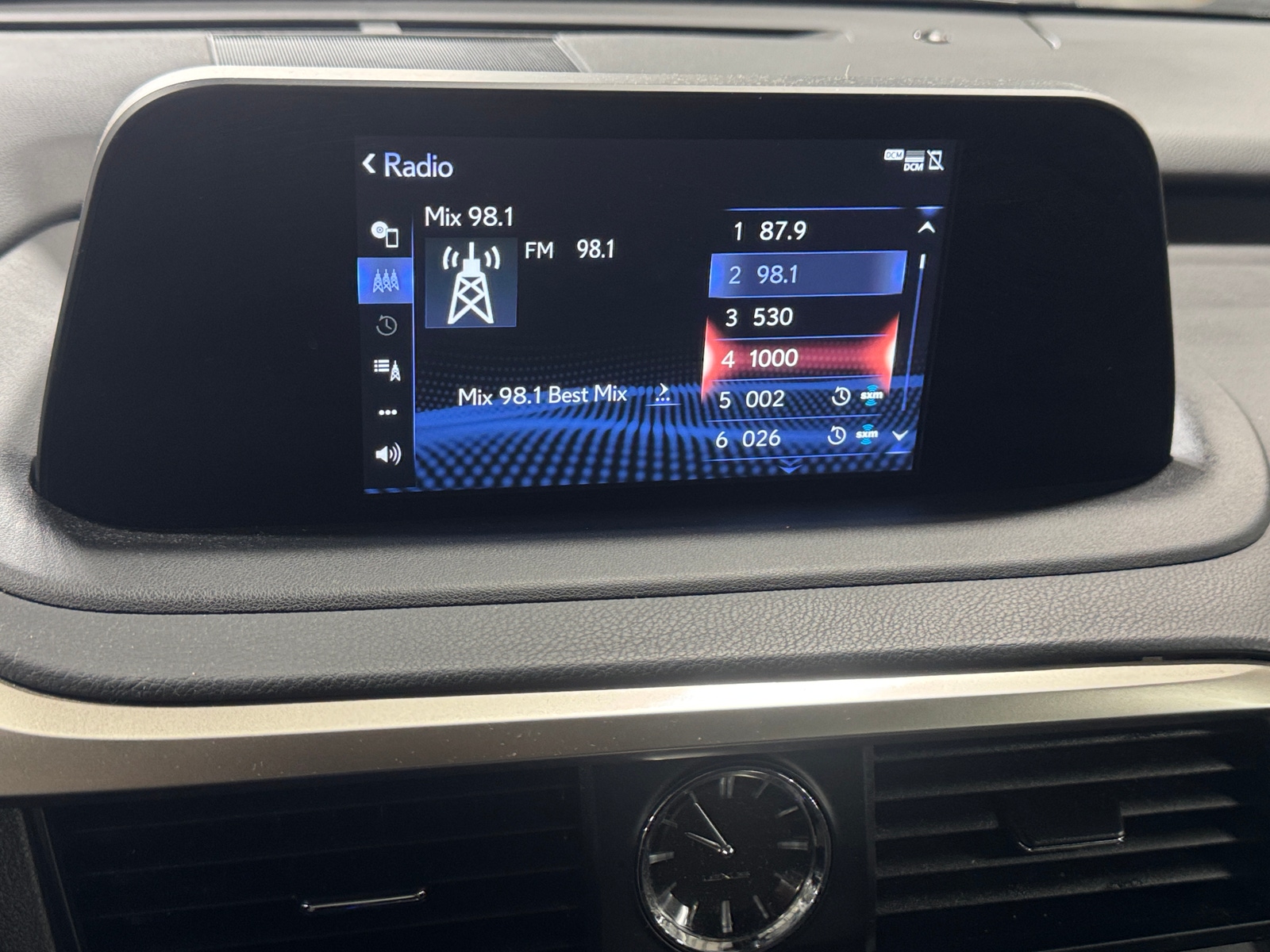 Thumbnail: 2020 Lexus RX - 3