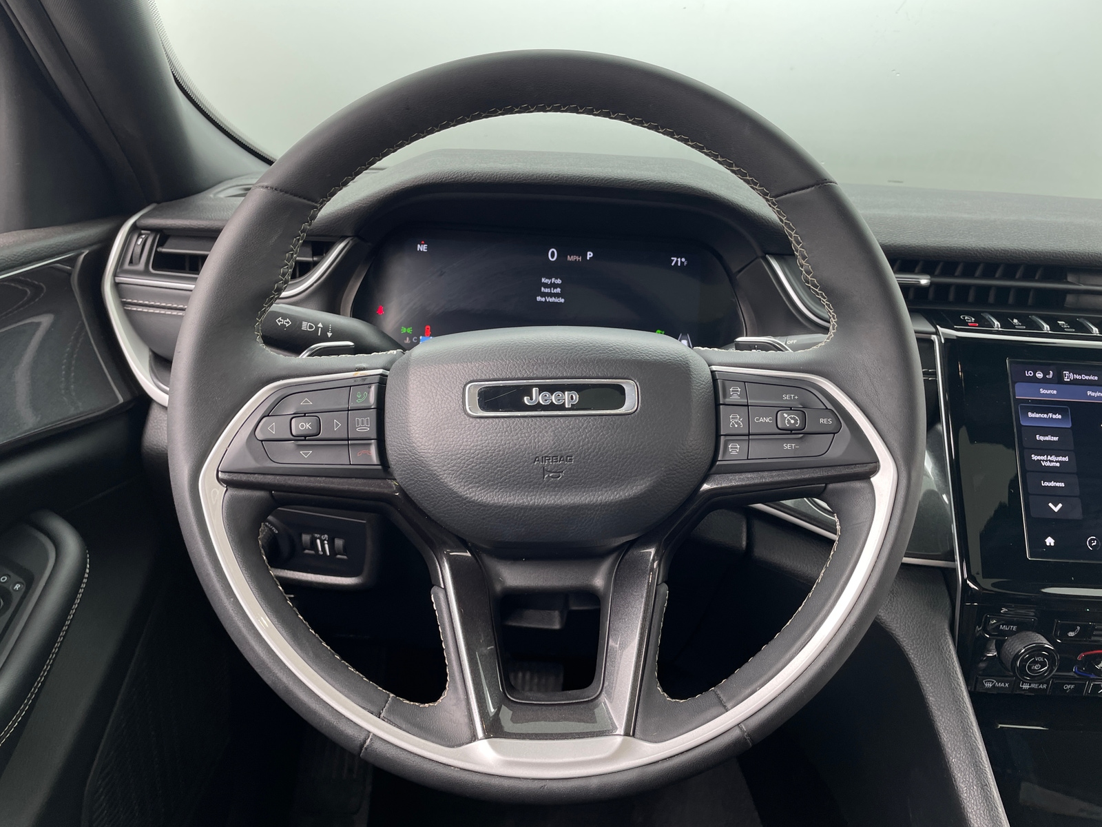 Thumbnail: 2023 Jeep Grand Cherokee - 4