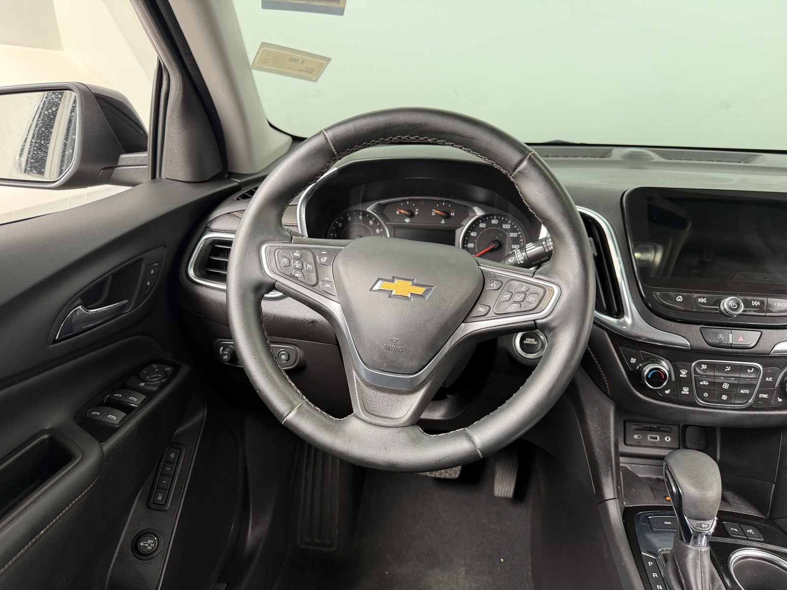 Thumbnail: 2023 Chevrolet Equinox - 4