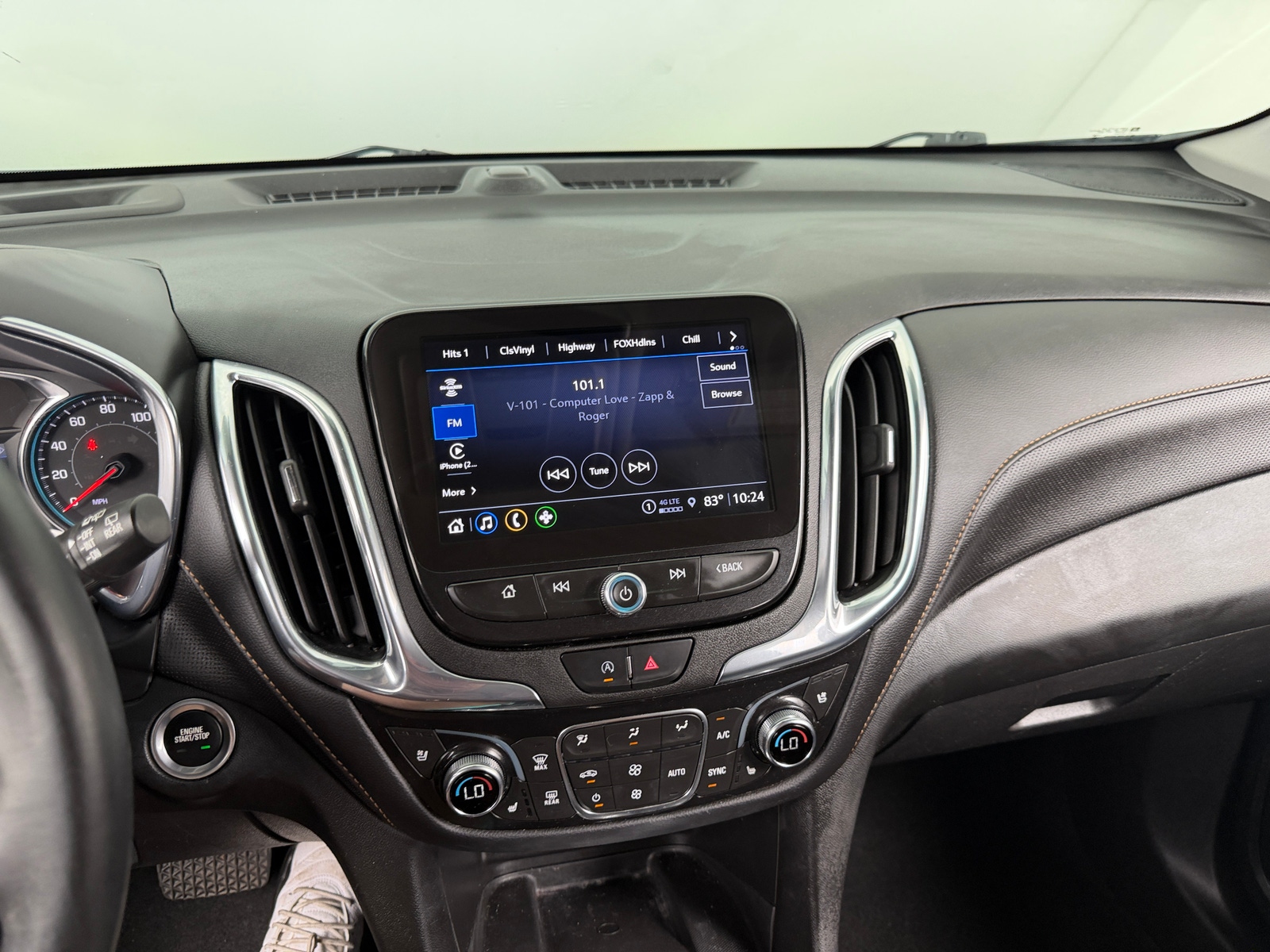 Thumbnail: 2023 Chevrolet Equinox - 3
