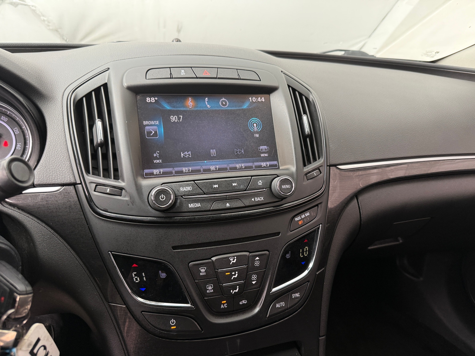 Thumbnail: 2015 Buick Regal - 3