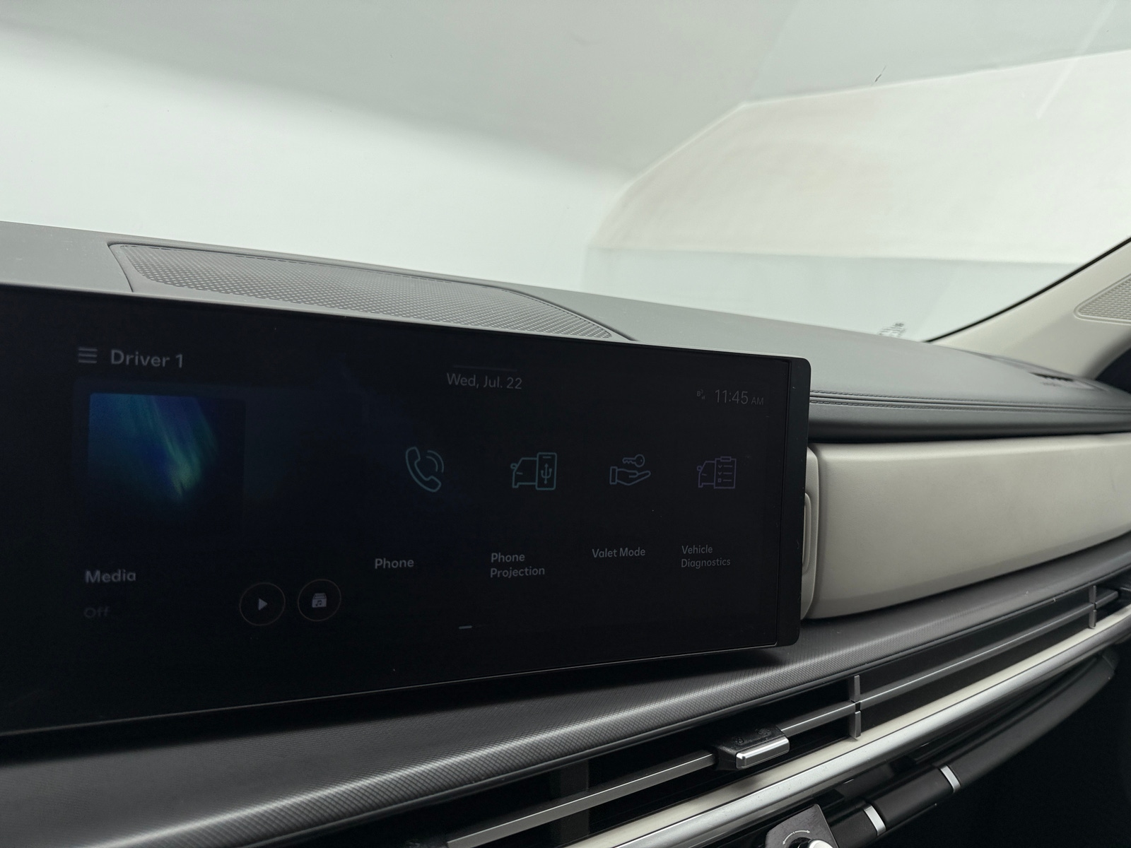 Thumbnail: 2025 Hyundai Santa Fe - 3