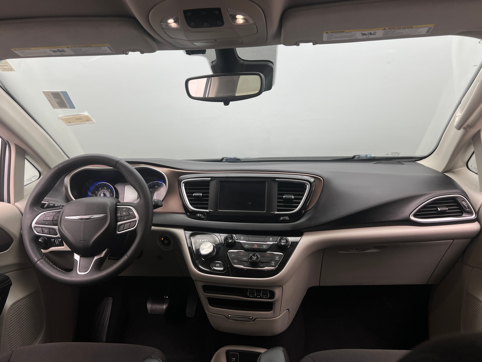 Thumbnail: 2023 Chrysler Voyager - 3