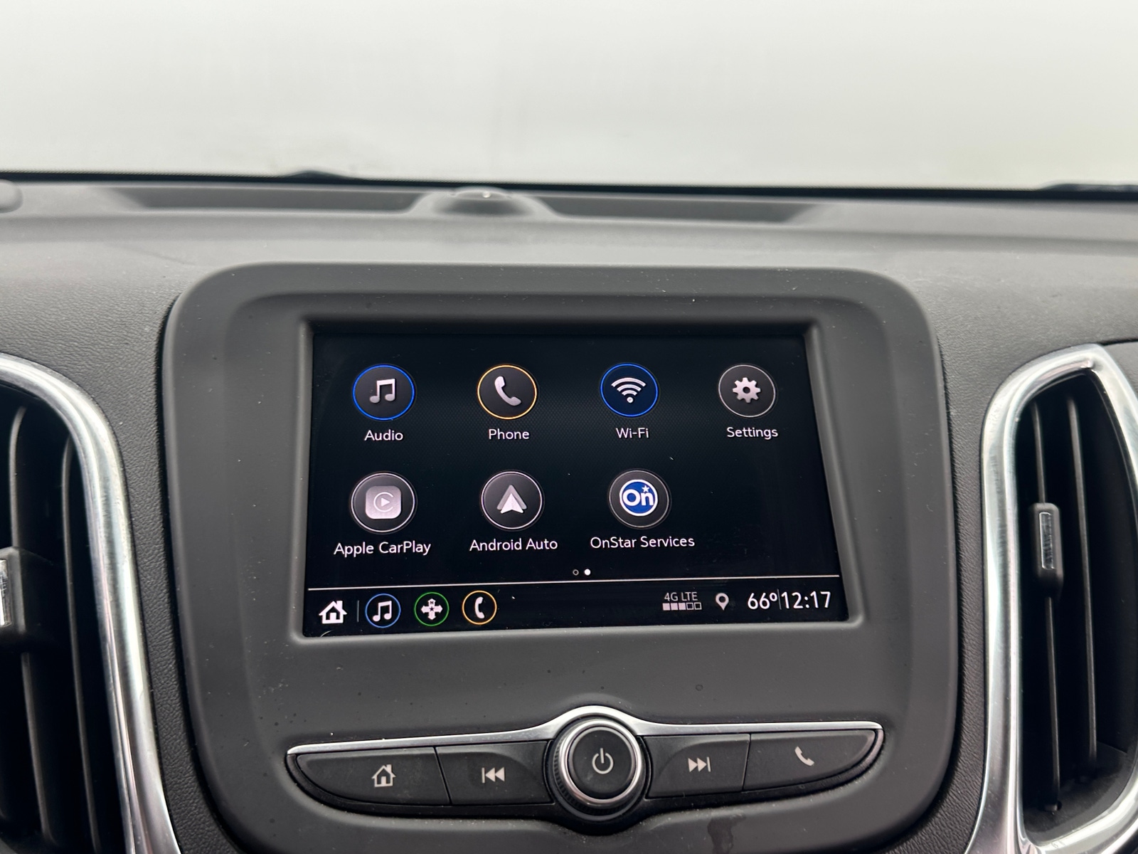 Thumbnail: 2021 Chevrolet Equinox - 4