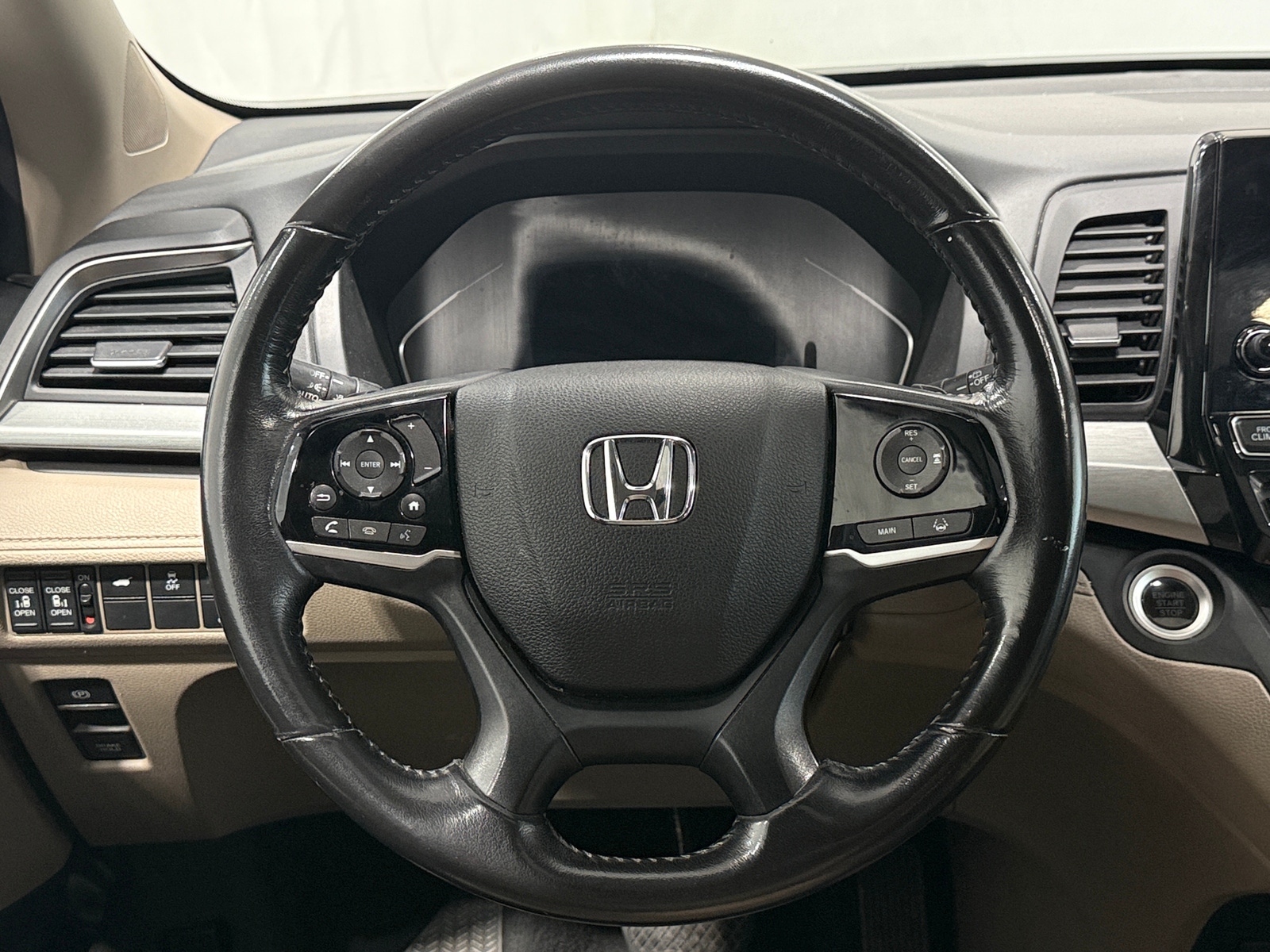 Thumbnail: 2018 Honda Odyssey - 4