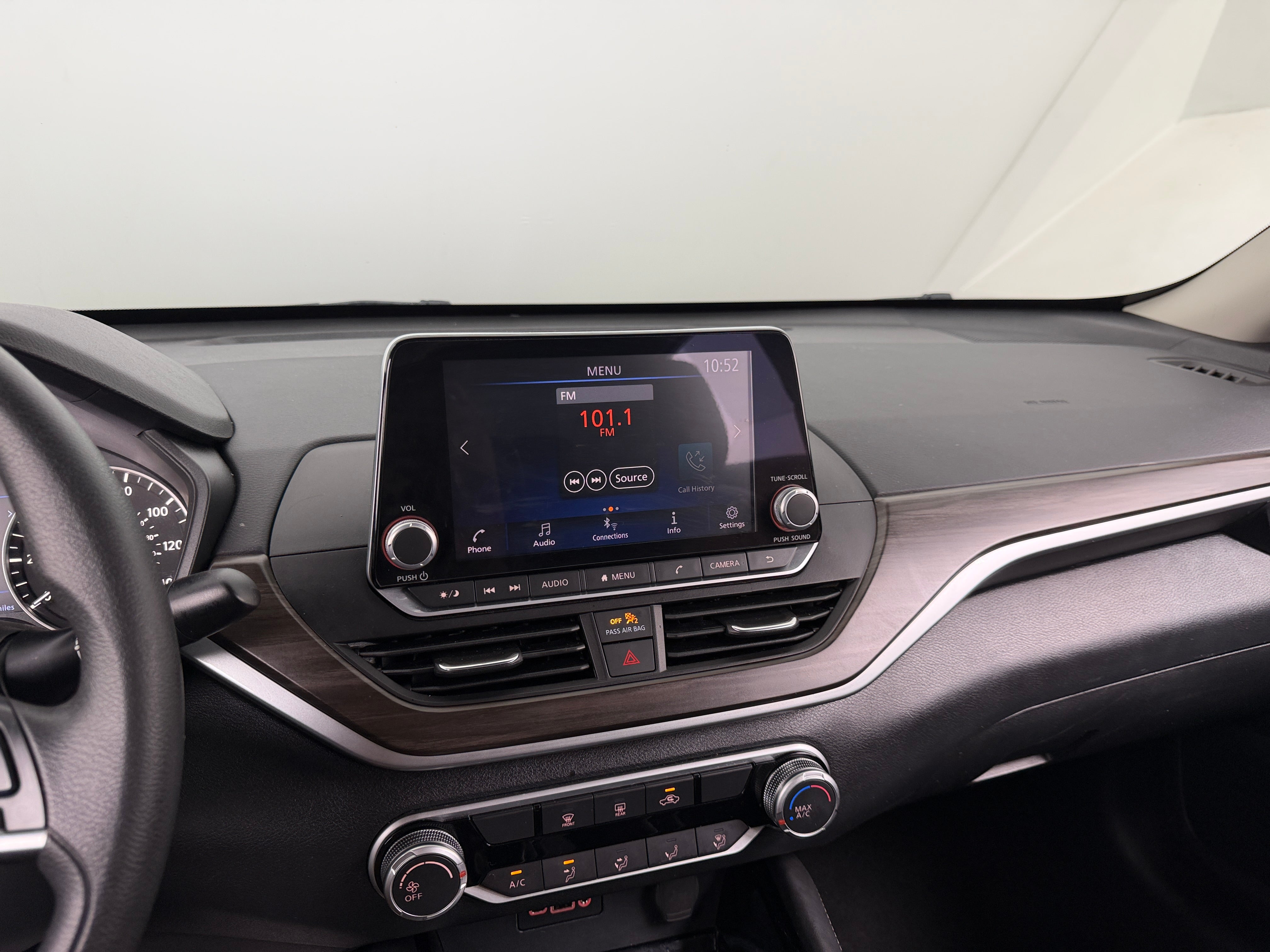 2023 Nissan Altima SV - Photo 11