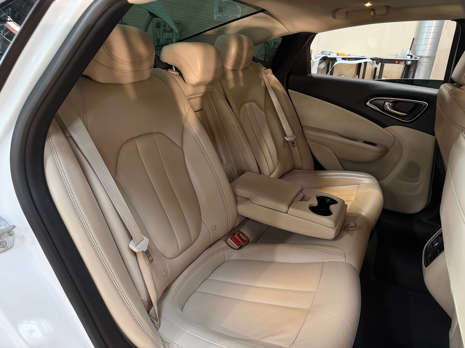 Thumbnail: 2017 Chrysler 200 - 5