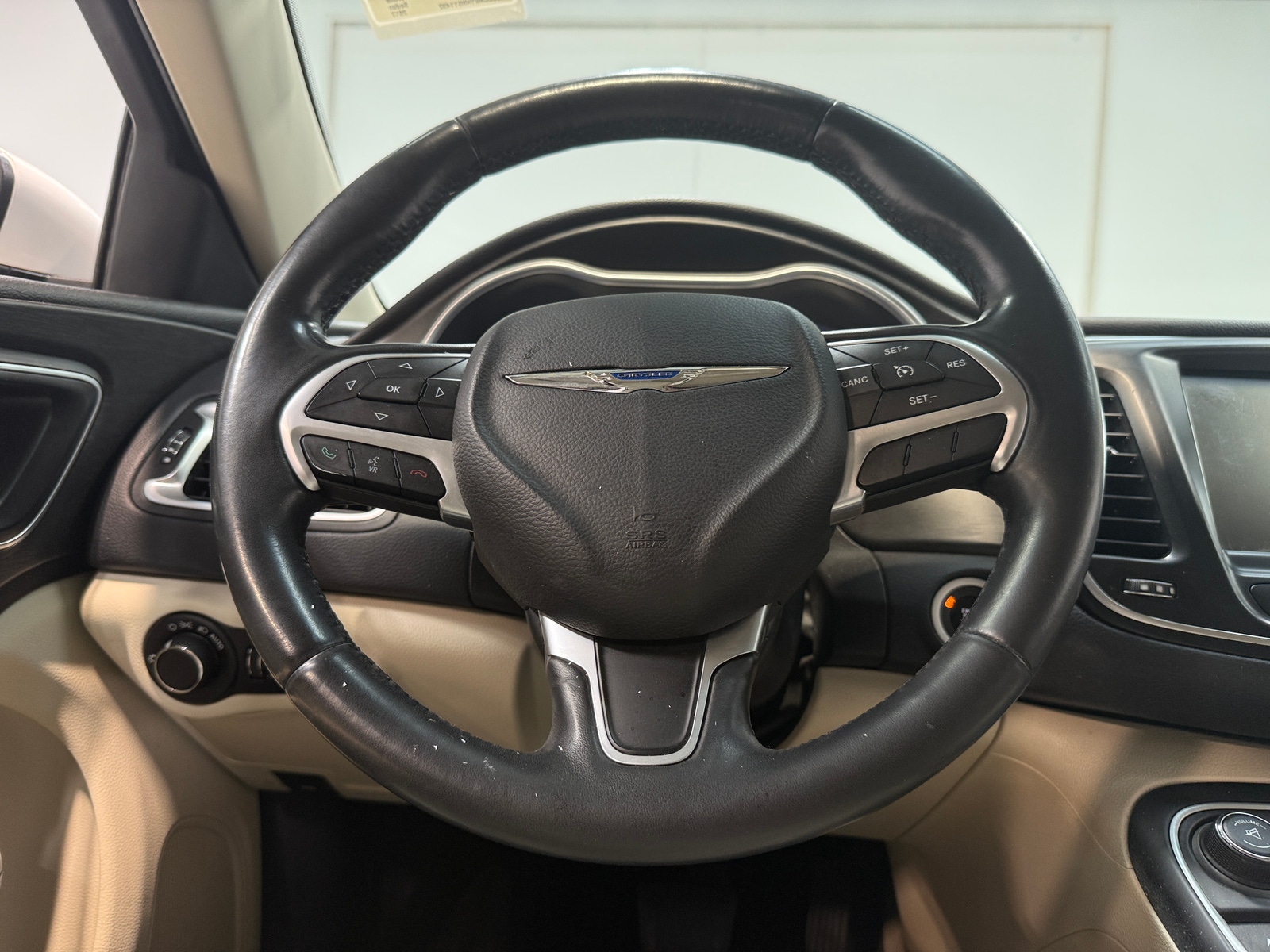Thumbnail: 2017 Chrysler 200 - 4