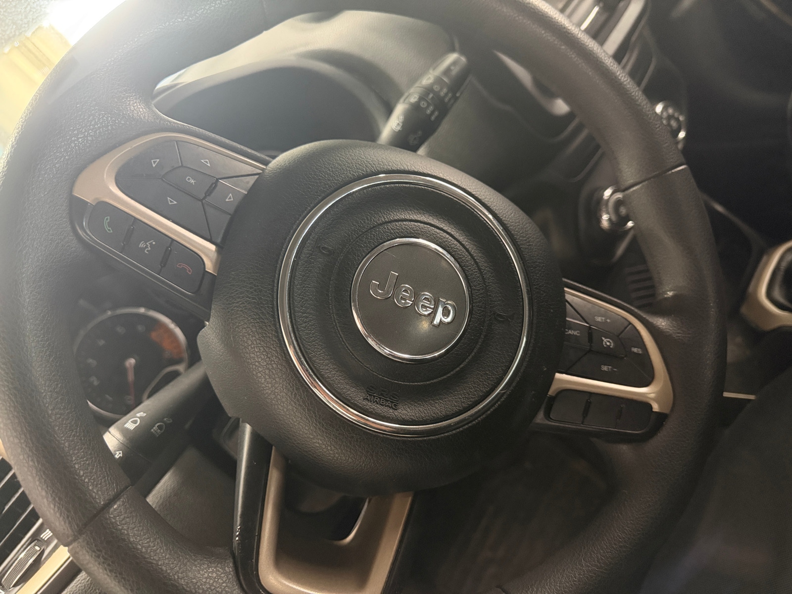 Thumbnail: 2016 Jeep Renegade - 5